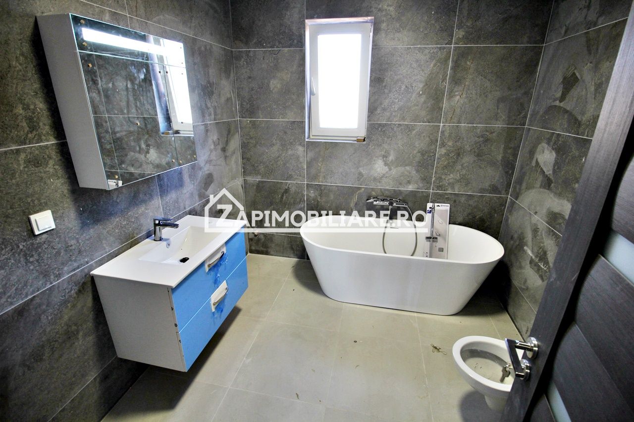 Casa pe 1 nivel,4 camere,2 bai,110 mp.1 dressing,500mp teren — fotografia 5