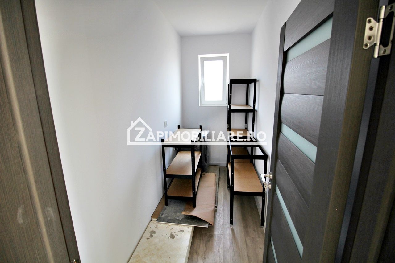 Casa pe 1 nivel,4 camere,2 bai,110 mp.1 dressing,500mp teren — fotografia 8