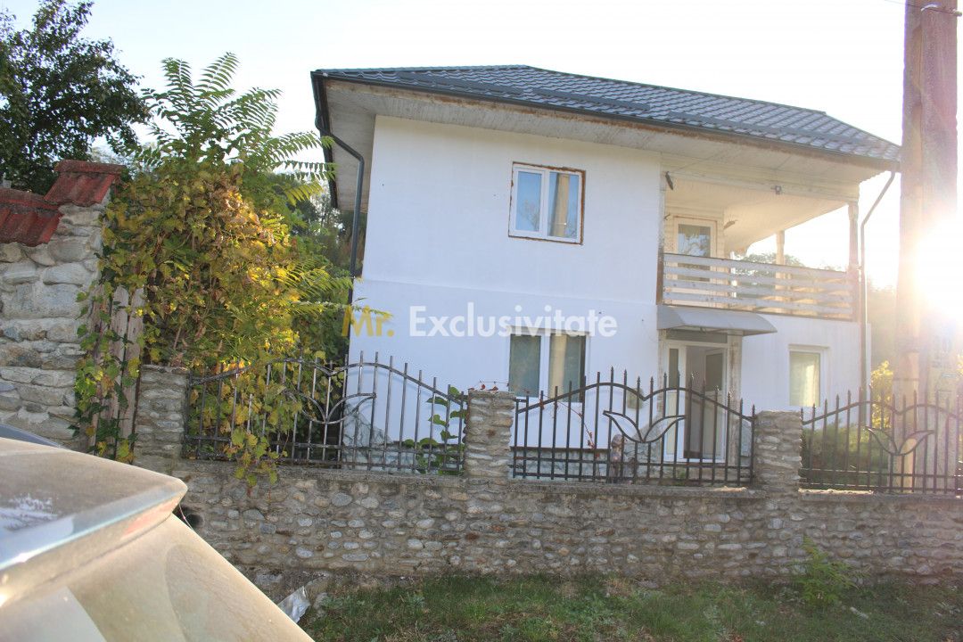Casă cu priveliște de poveste – Crasna, Gorj — fotografia 2