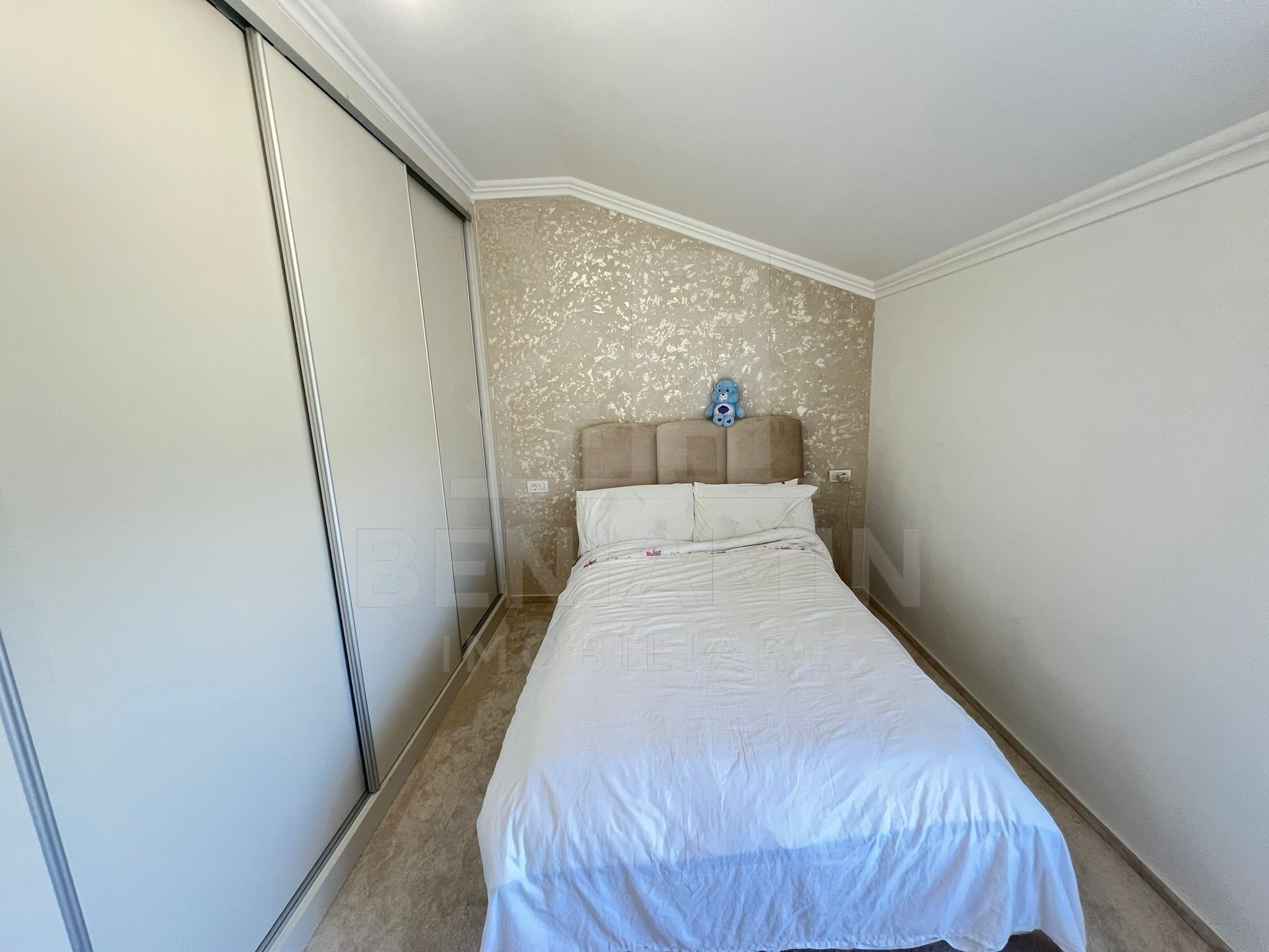 Casa-4-Camere-165mp-Utili-480mp-Garaj-Teren-Bartolomeu-Brasov — fotografia 14