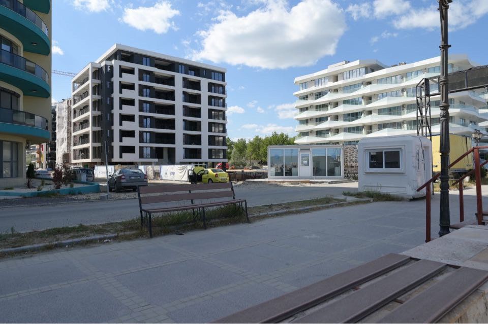 Ag. Eu. vinde Ap. 2 Cam 63 mp Et. 1  Constanta-Mamaia Nord — fotografia 3