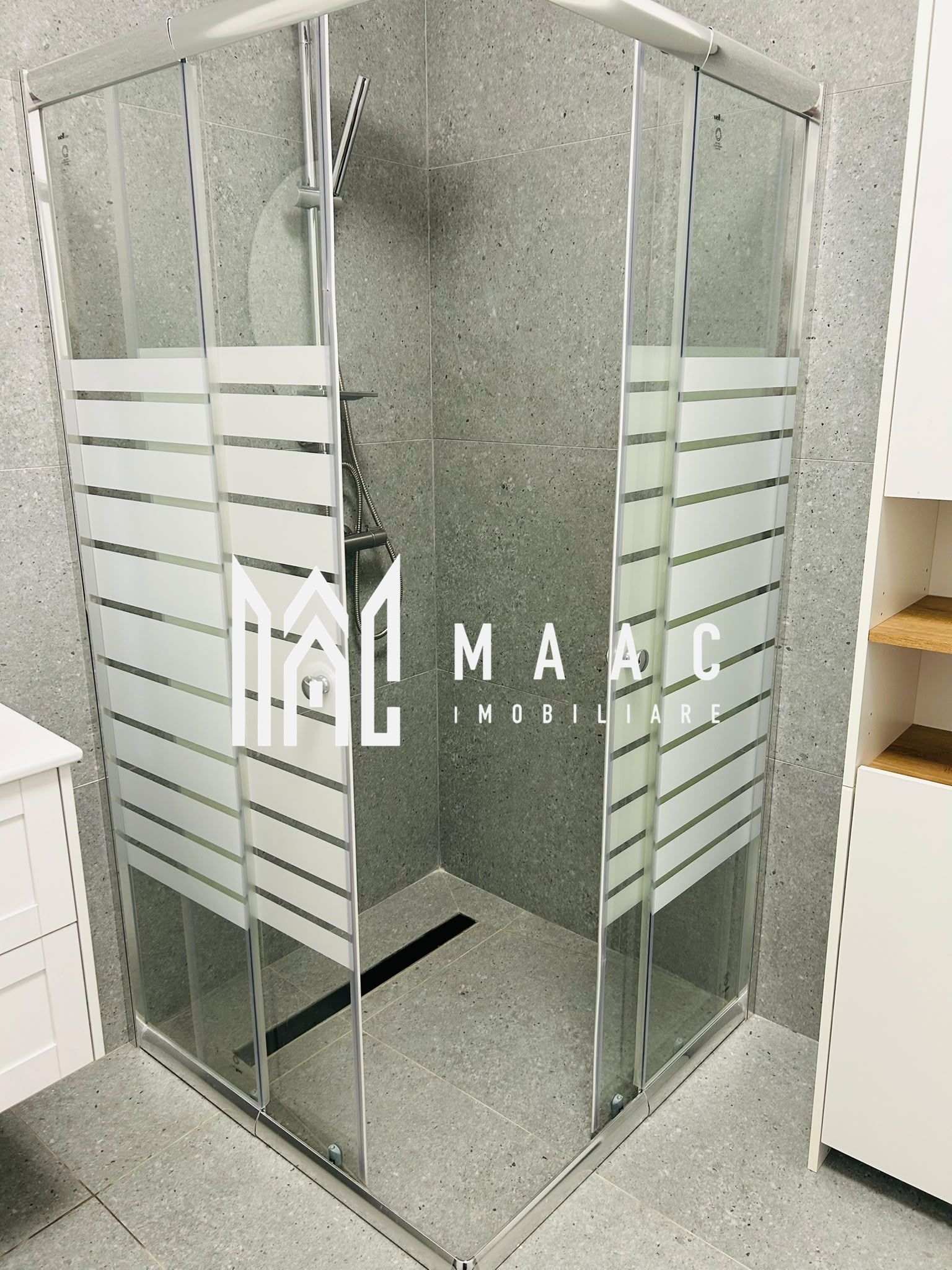 Apartament 2 camere de închiriat | Cisnădie, Central | Curte — fotografia 6
