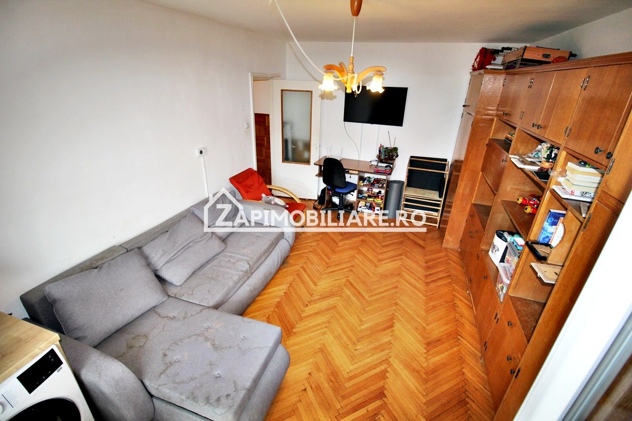 Apartament 2 camere,50mp,conf.1,cartier Tudor, bloc izolat — fotografia 4