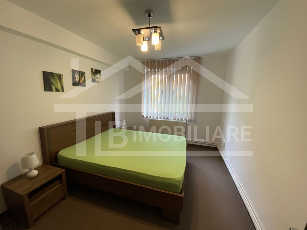 Apartament cu 2 camere, 50 mp, decomandat, Zona Ultracentrala — fotografia 3