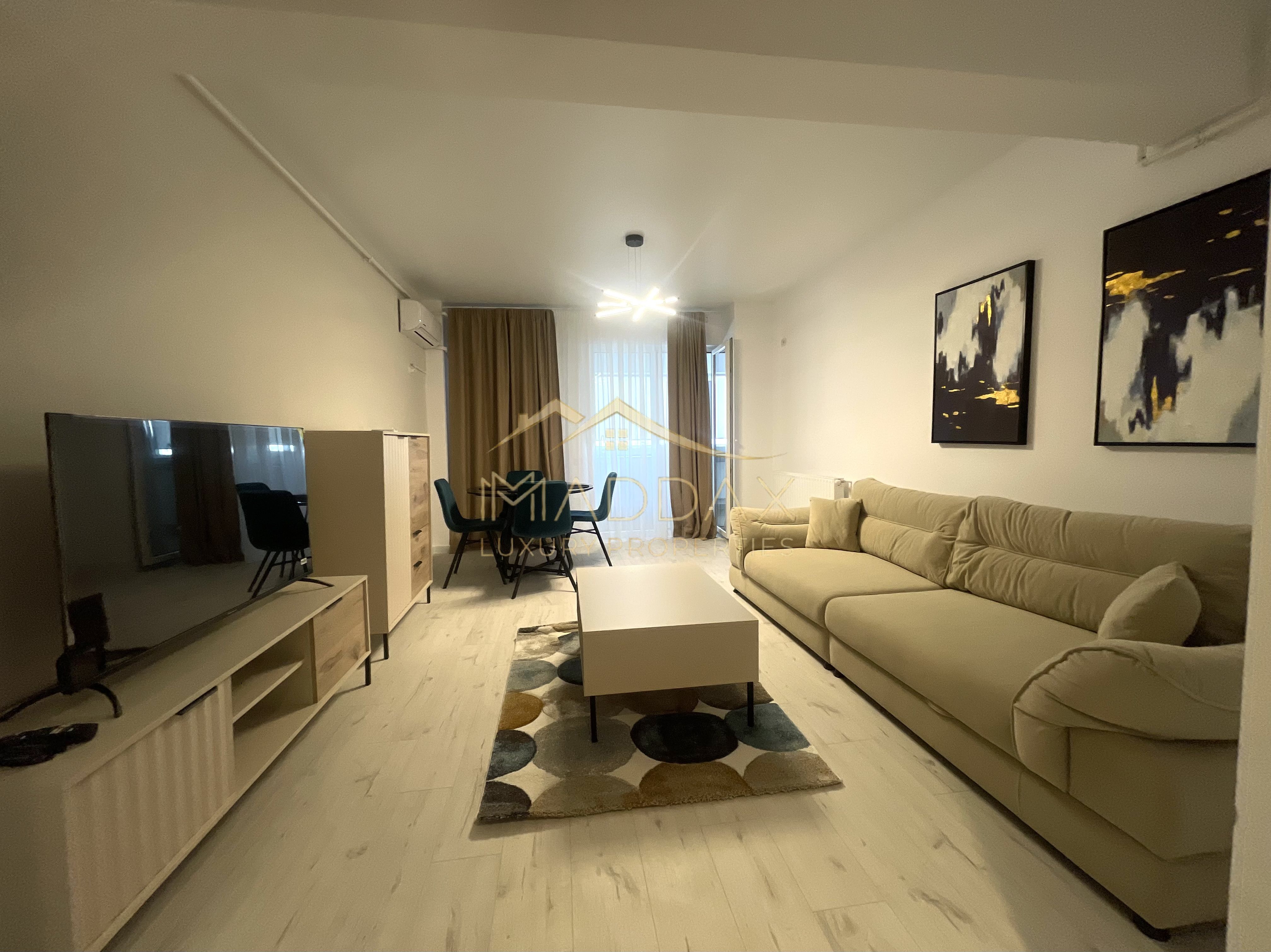 Apartament 2 camere*Mobilat LUX*Parcare inclusa//Central