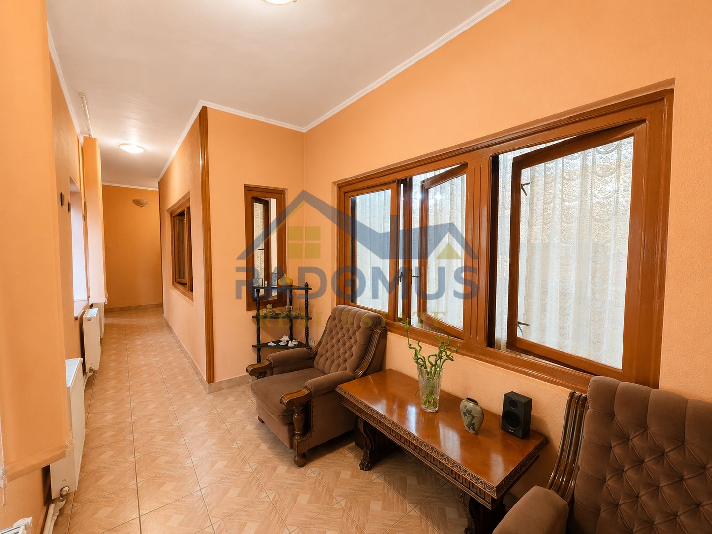 Vila 4 camere | Teren 532 mp | Piscina si foisor | Str. Lupeni — fotografia 11