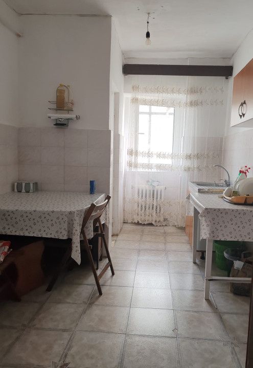 Apartament 3 camere, 2 grupuri sanitare, 2 balcoane, etajul 7 din 8, zona Traian — fotografia 4
