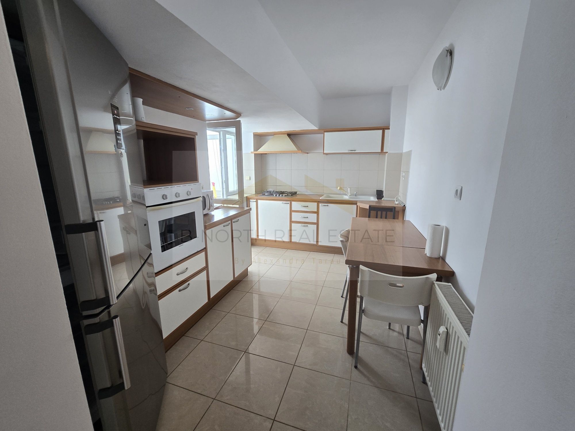 Apartament cu 4 camere de tip Duplex - Bvd. Unirii - Zona centrala — fotografia 5
