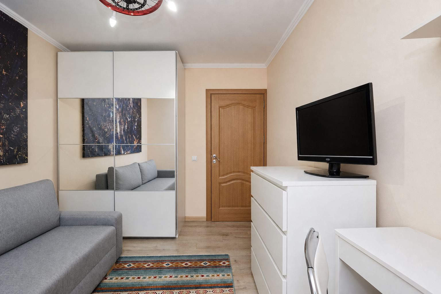 Apartament cu 3 camere, 2 băi și balcon închis | Exercițiu — fotografia 11