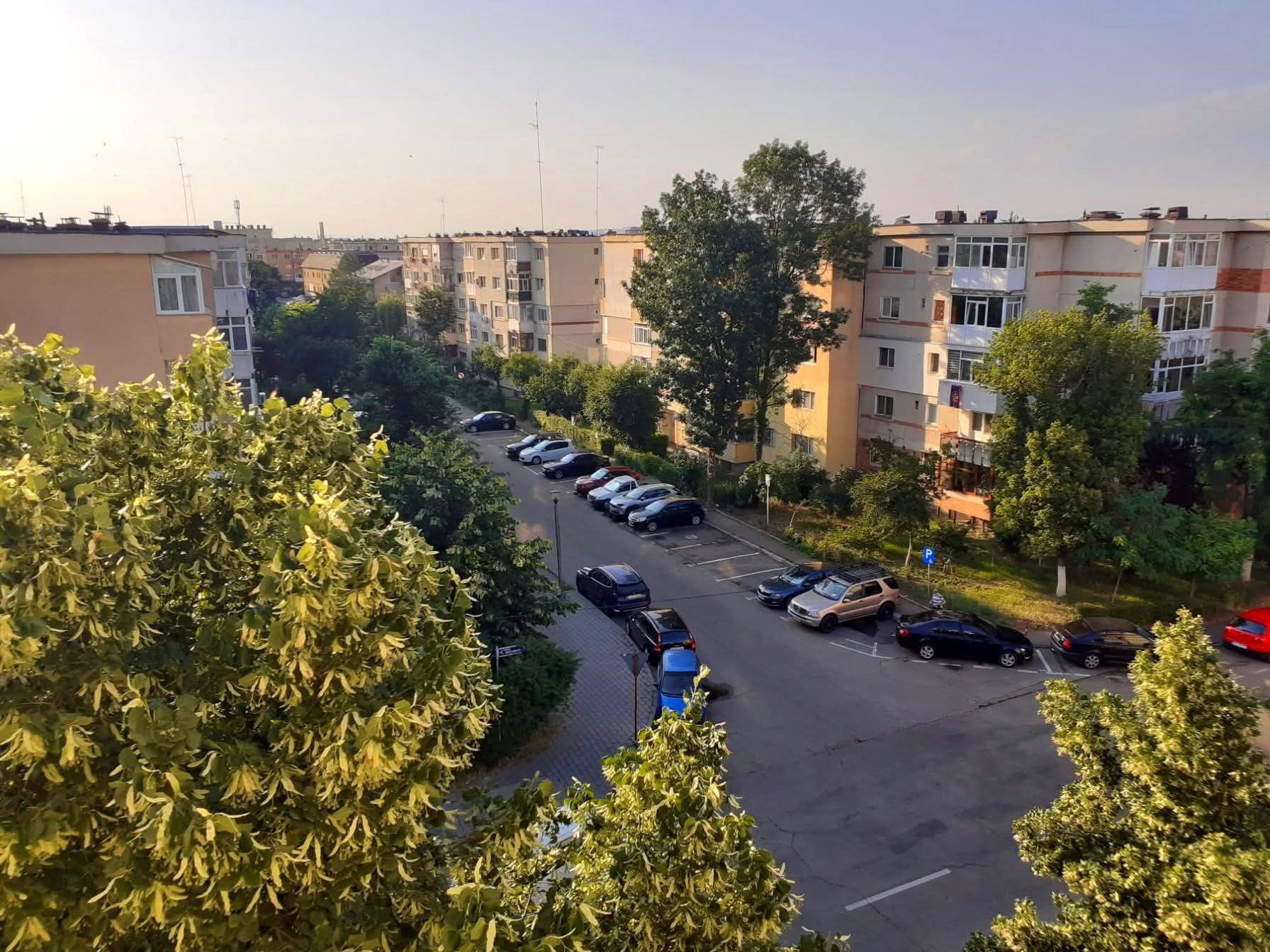 Apartament cu 3 camere, 2 băi și balcon închis | Exercițiu — fotografia 19