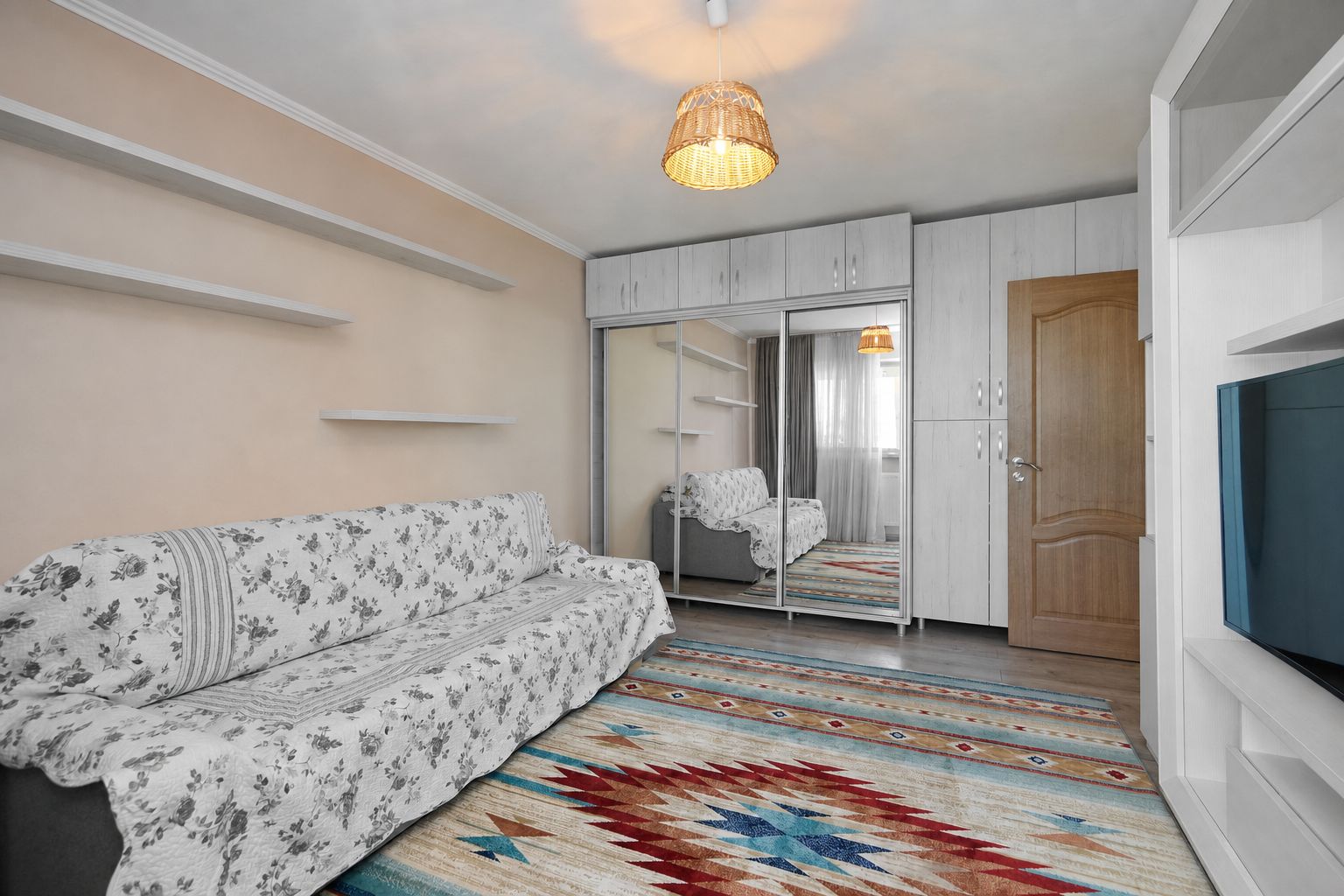 Apartament cu 3 camere, 2 băi și balcon închis | Exercițiu — fotografia 7