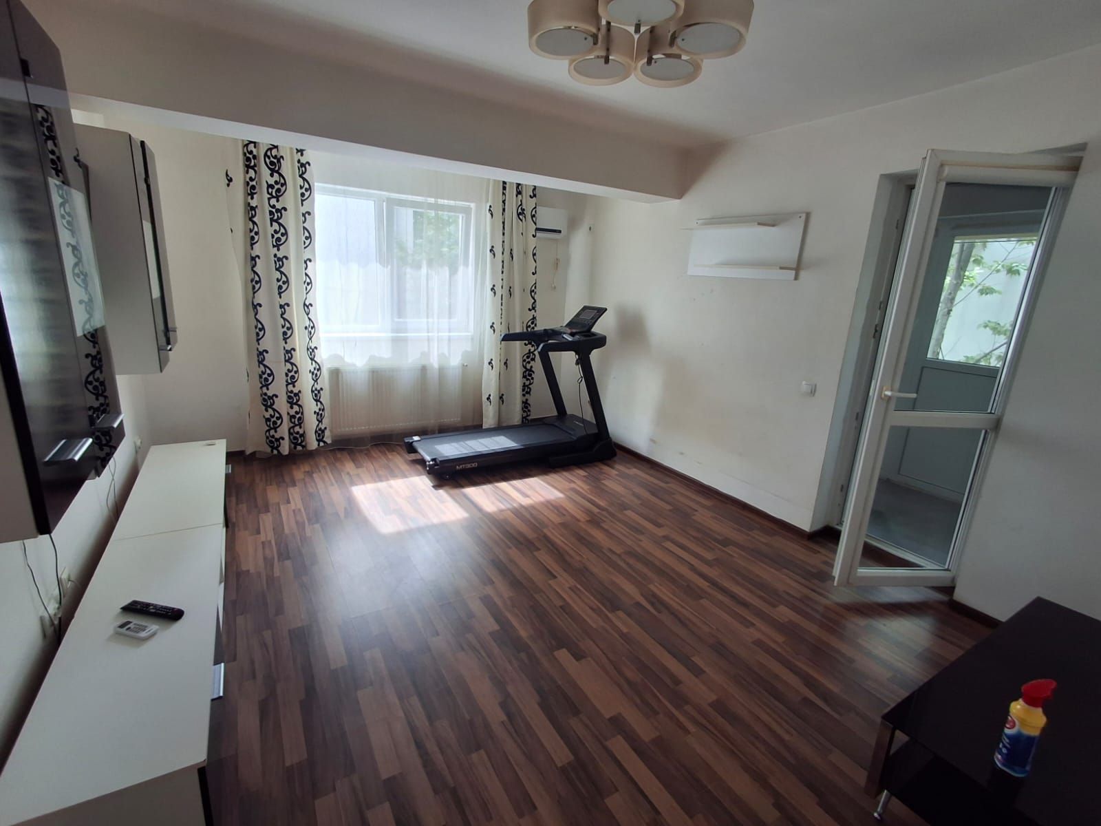 Apartament 2 camere decomandat - metrou Dimitrie Leonida
