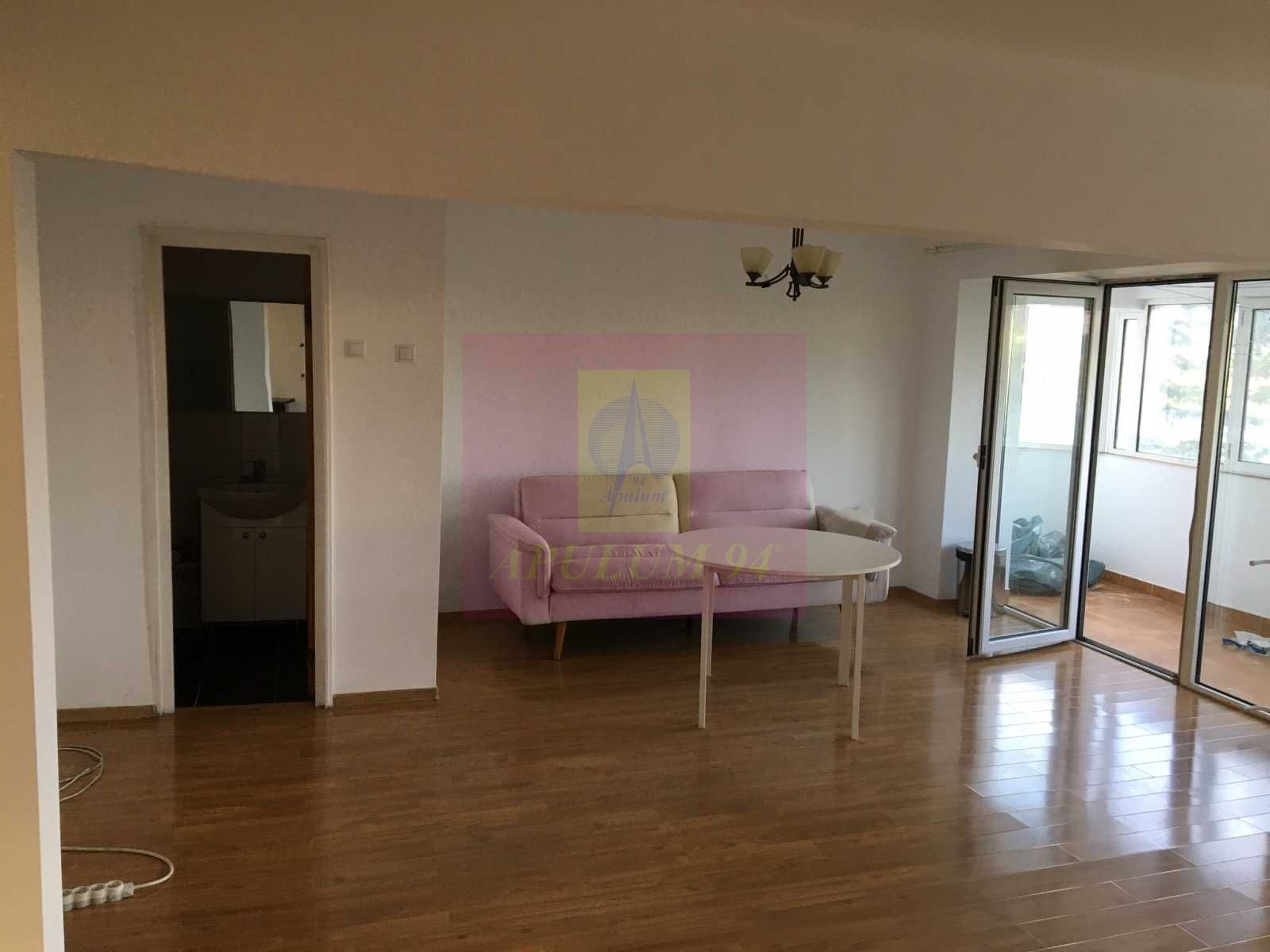 Apartament 3 camere, spațios, luminos și liniștit, cu vedere spre parc și lac — fotografia 2