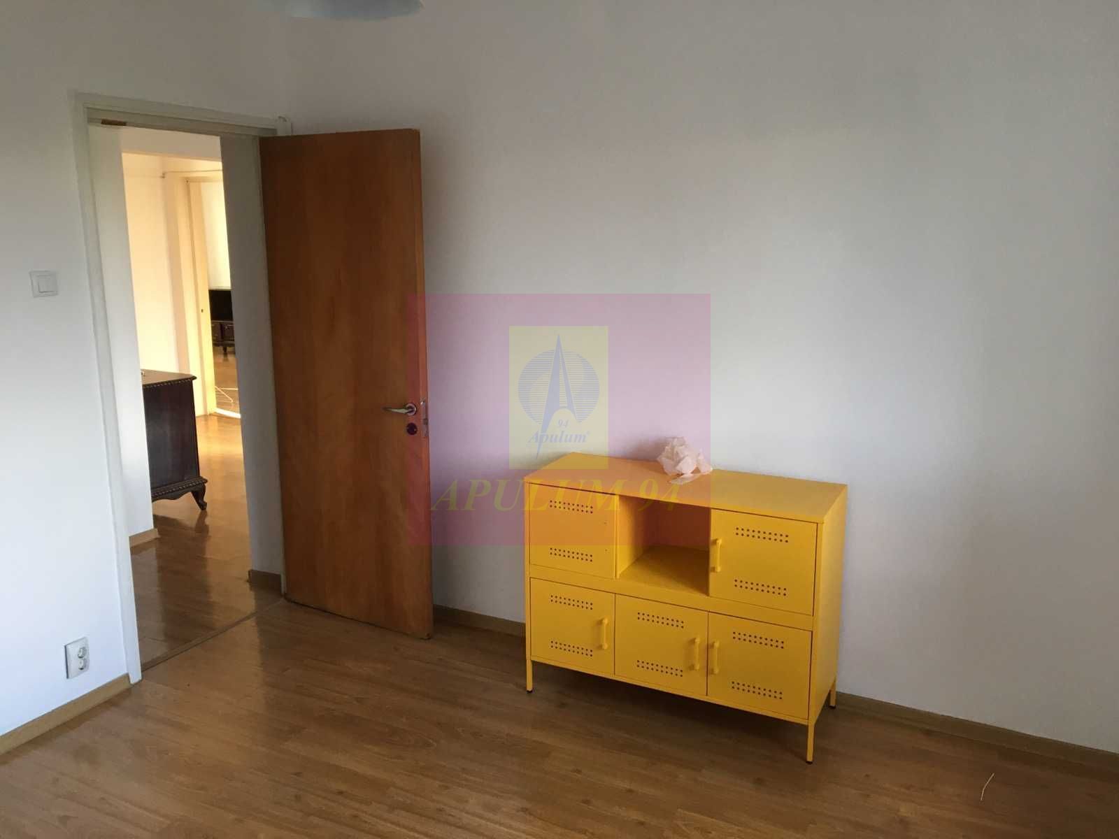 Apartament 3 camere, spațios, luminos și liniștit, cu vedere spre parc și lac — fotografia 4