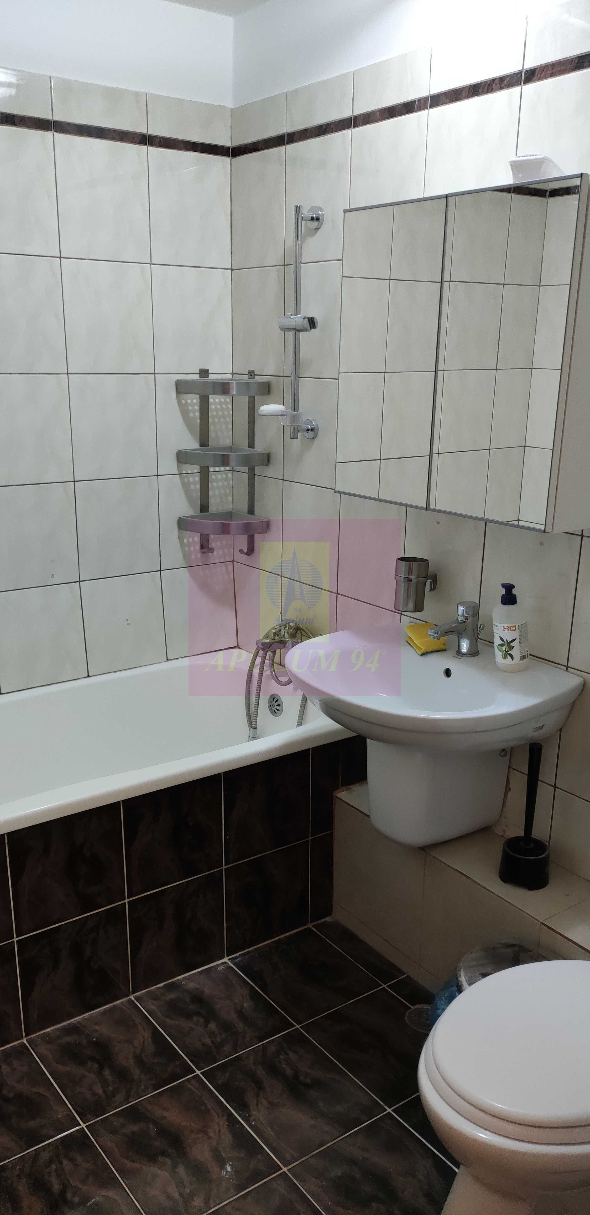 Apartament 3 camere, spațios, luminos și liniștit, cu vedere spre parc și lac — fotografia 6