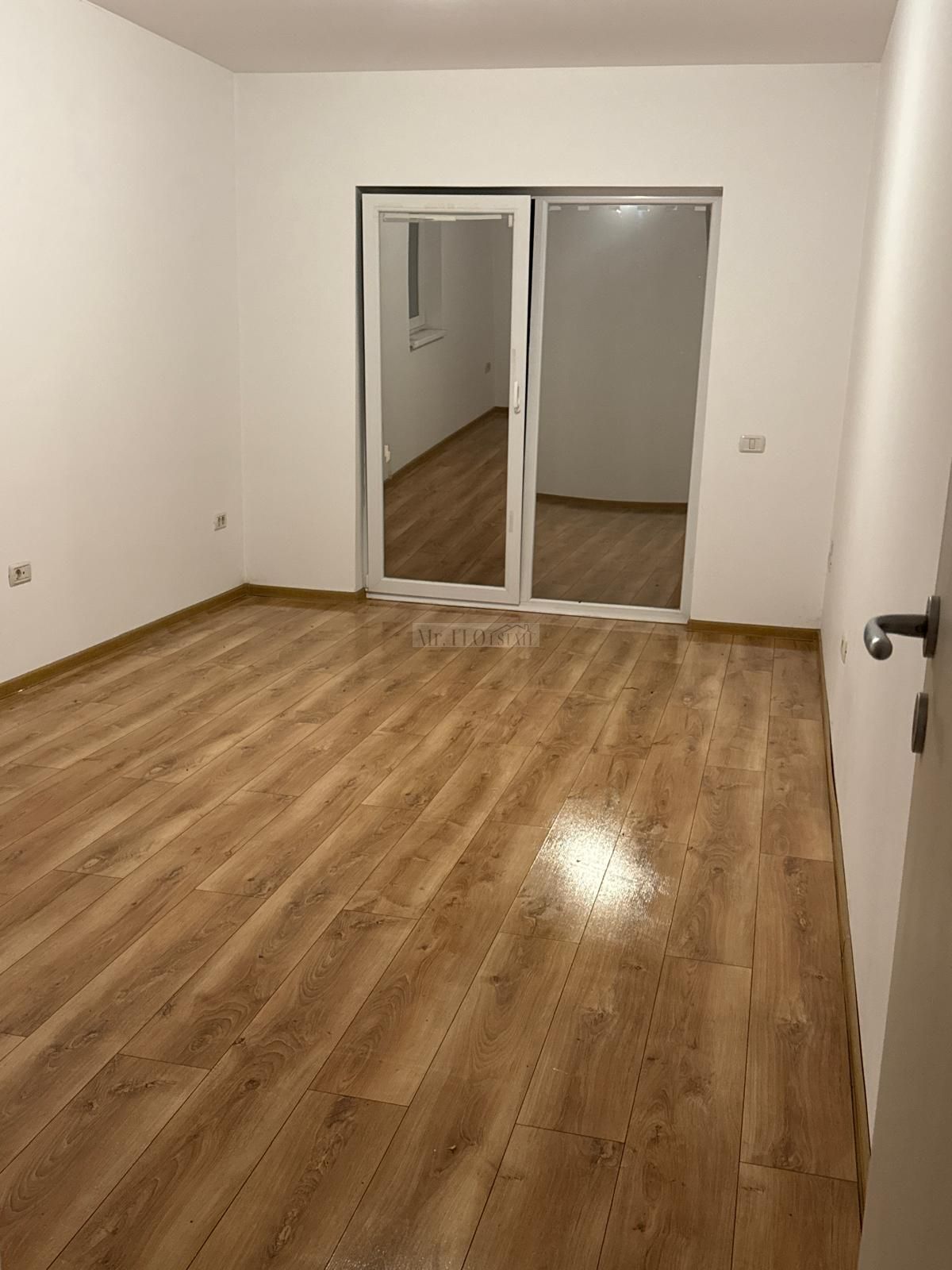Ofer spre închiriere 1/2 duplex – Giroc, zona fostei unități militare — fotografia 4