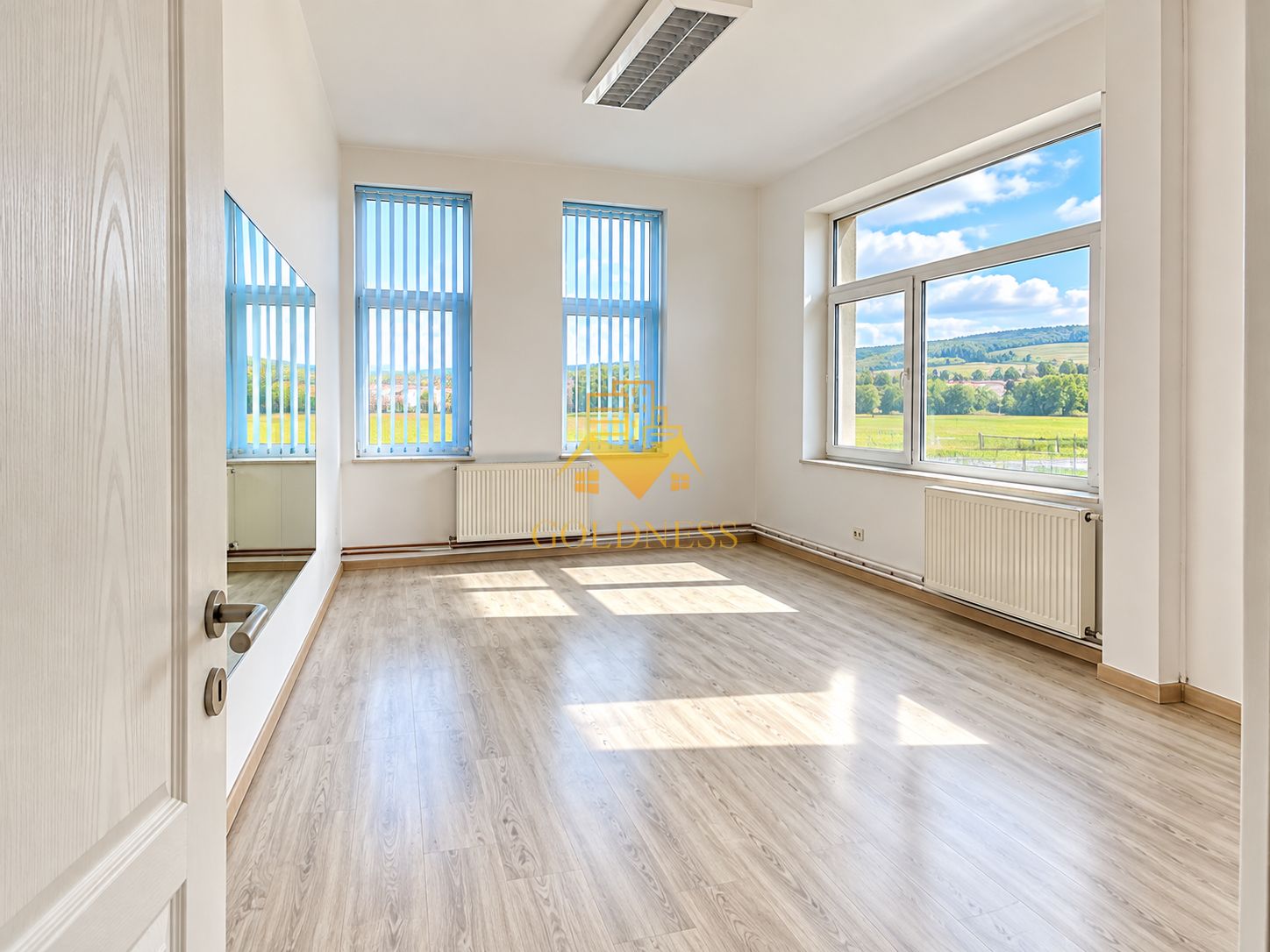 Spatiu comercial/ birouri, aprox. 200 mp, lângă METRO, BMW, Floresti — fotografia 2