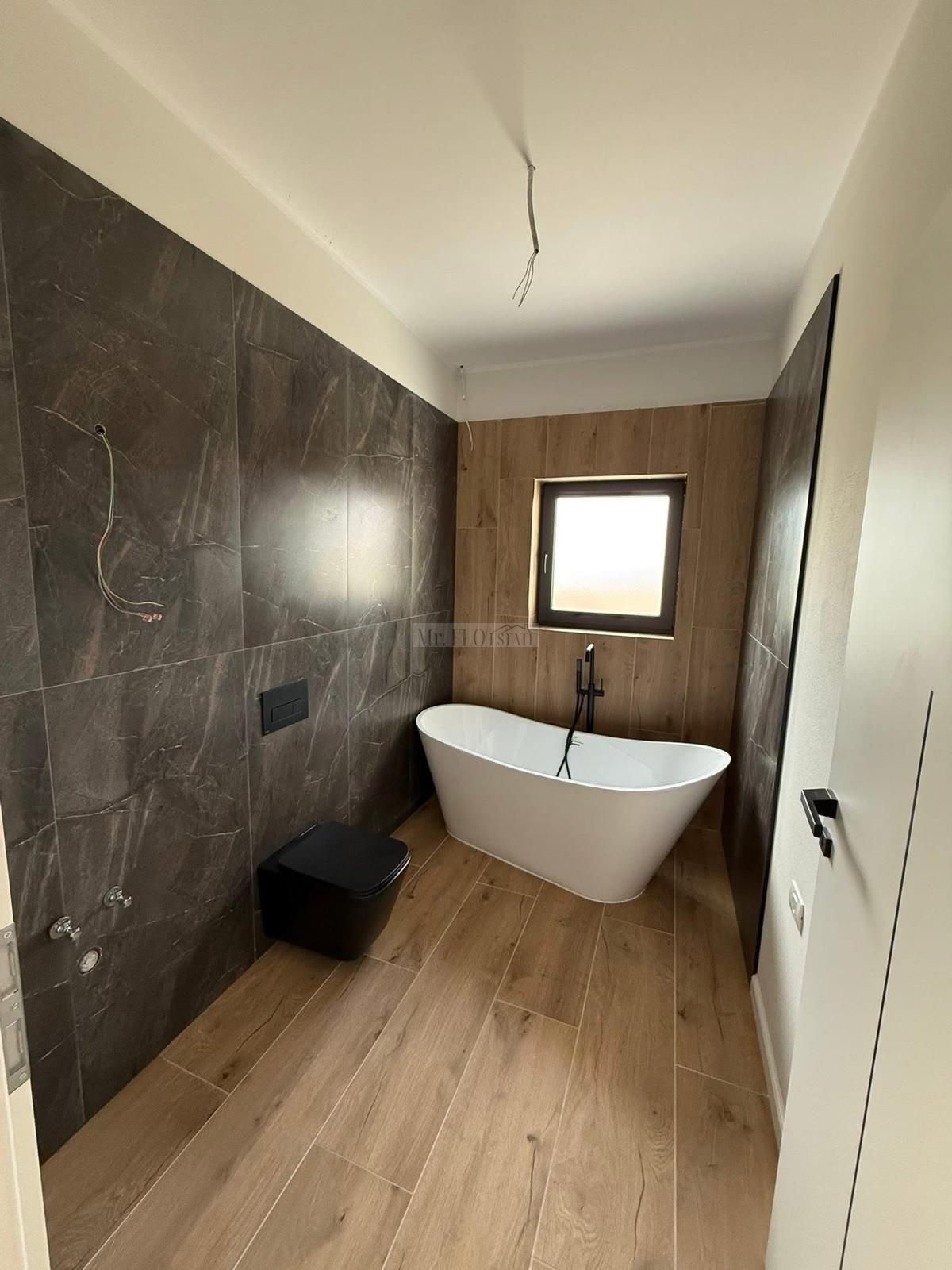 Vand Duplex pe parter 3 camere Mosnita Noua cu Canalizare Comision 0 — fotografia 4