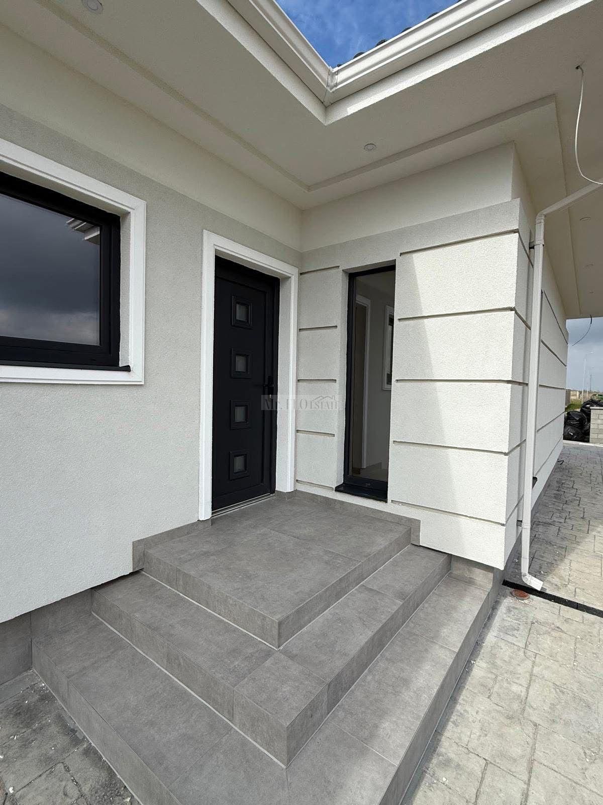 Vand Duplex pe parter 3 camere Mosnita Noua cu Canalizare Comision 0 — fotografia 6