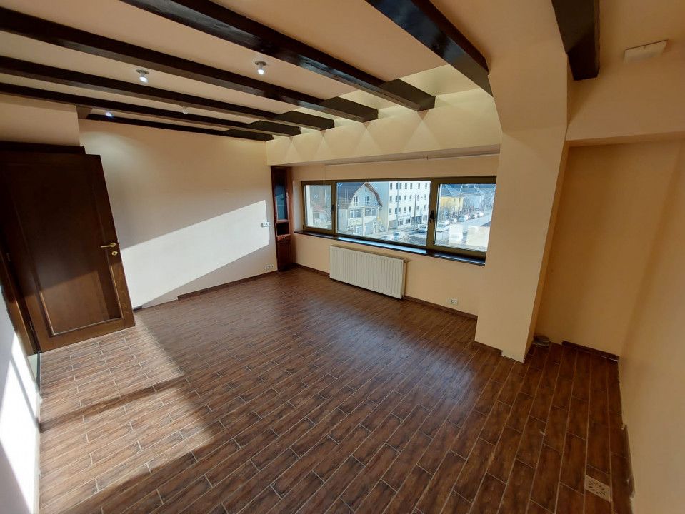 Spatiu birouri de inchiriat 120 mpu in zona Calea Dumbravii din Sibiu — fotografia 3