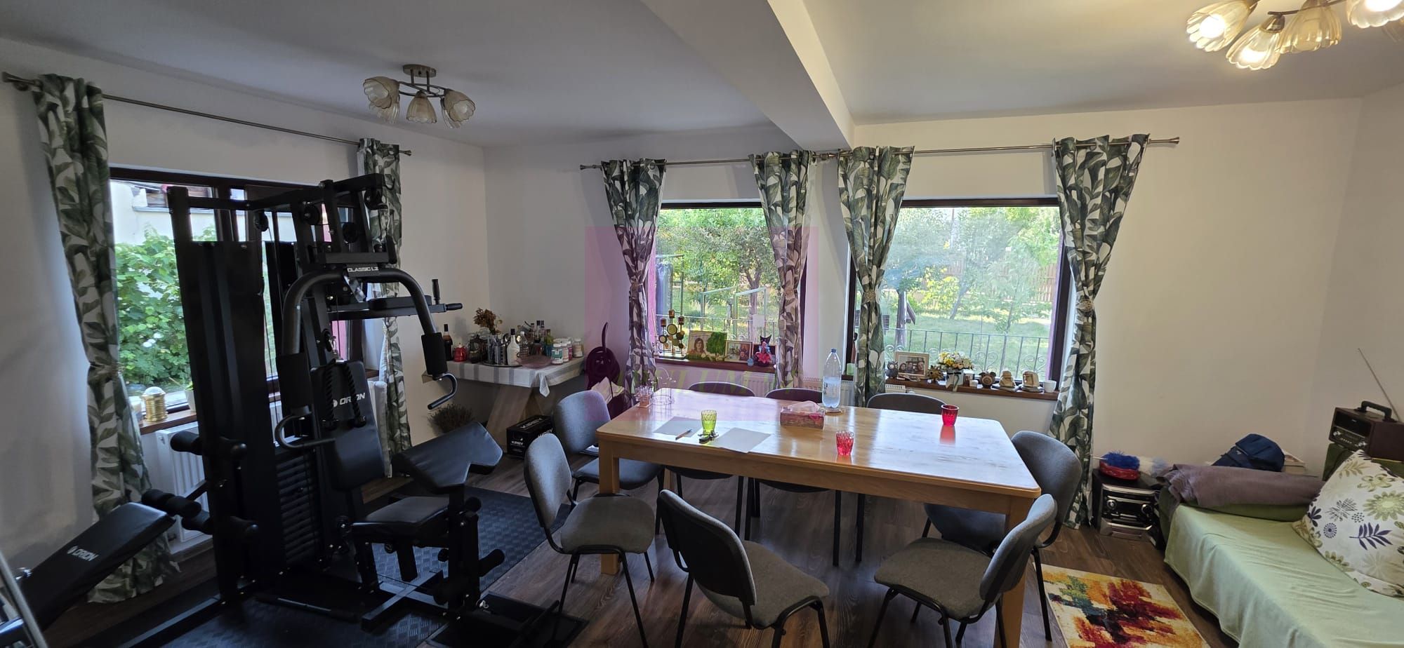 Vila 6 camere de vanzare in Banesti — fotografia 4