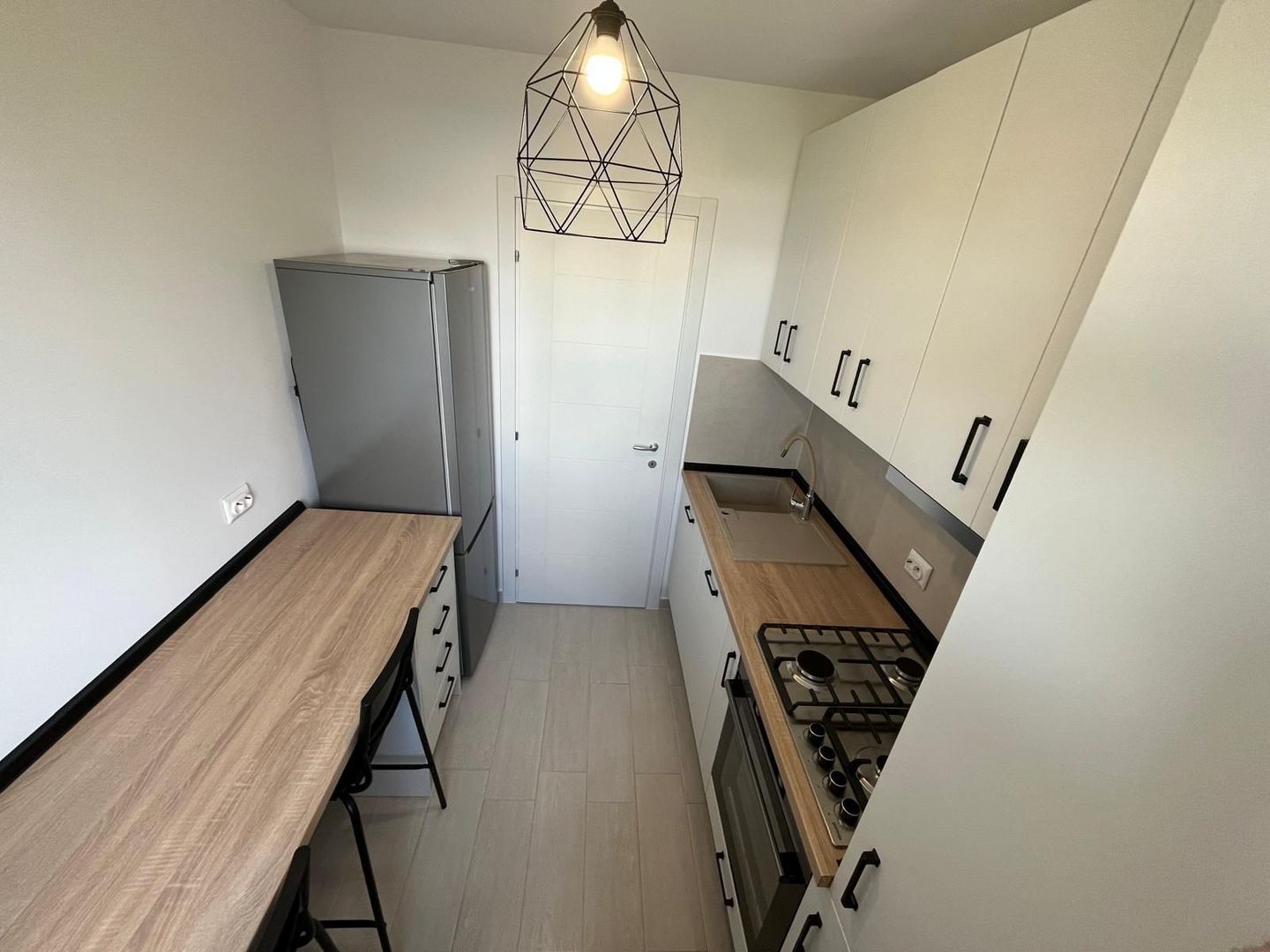 ÎNCHIRIERE APARTAMENT 2 CAMERE | HILS BRAUNER | METROU 5 MIN | PARCARE — fotografia 4