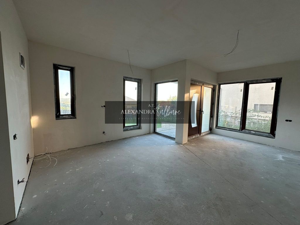 Casa de vanzare, P+1, 120 mp utili, 4 camere, 2 bai, 300 mp teren