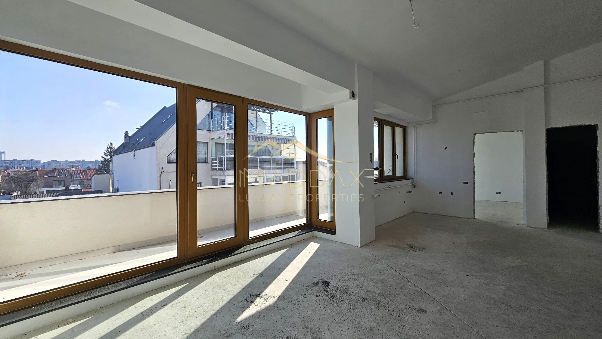 Apartament 2 camere de vanzare // Piata Domenii***