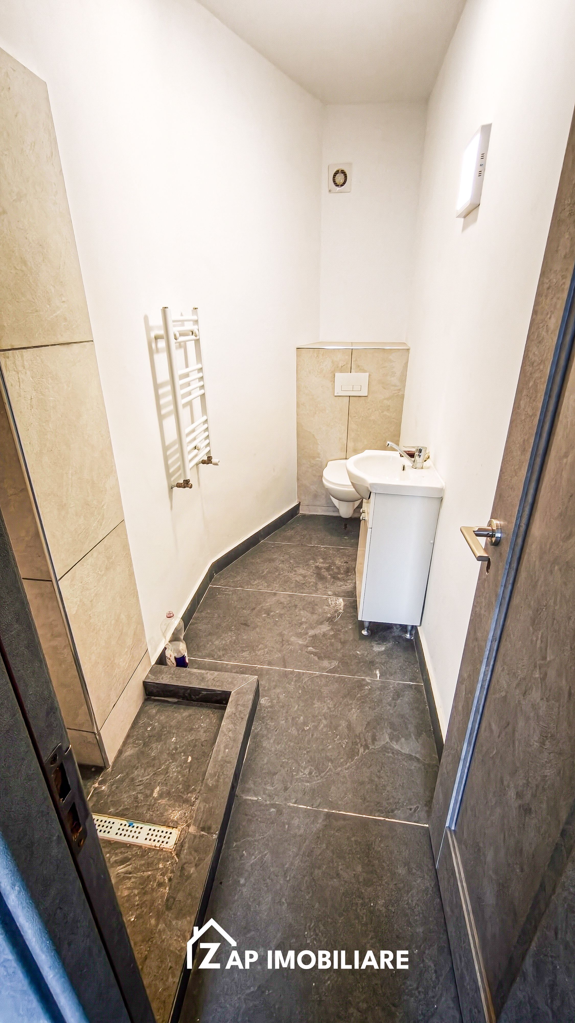Spatiu Comercial / Birou - Stradal -  Suprafete 20 mp - 90 mp — fotografia 5