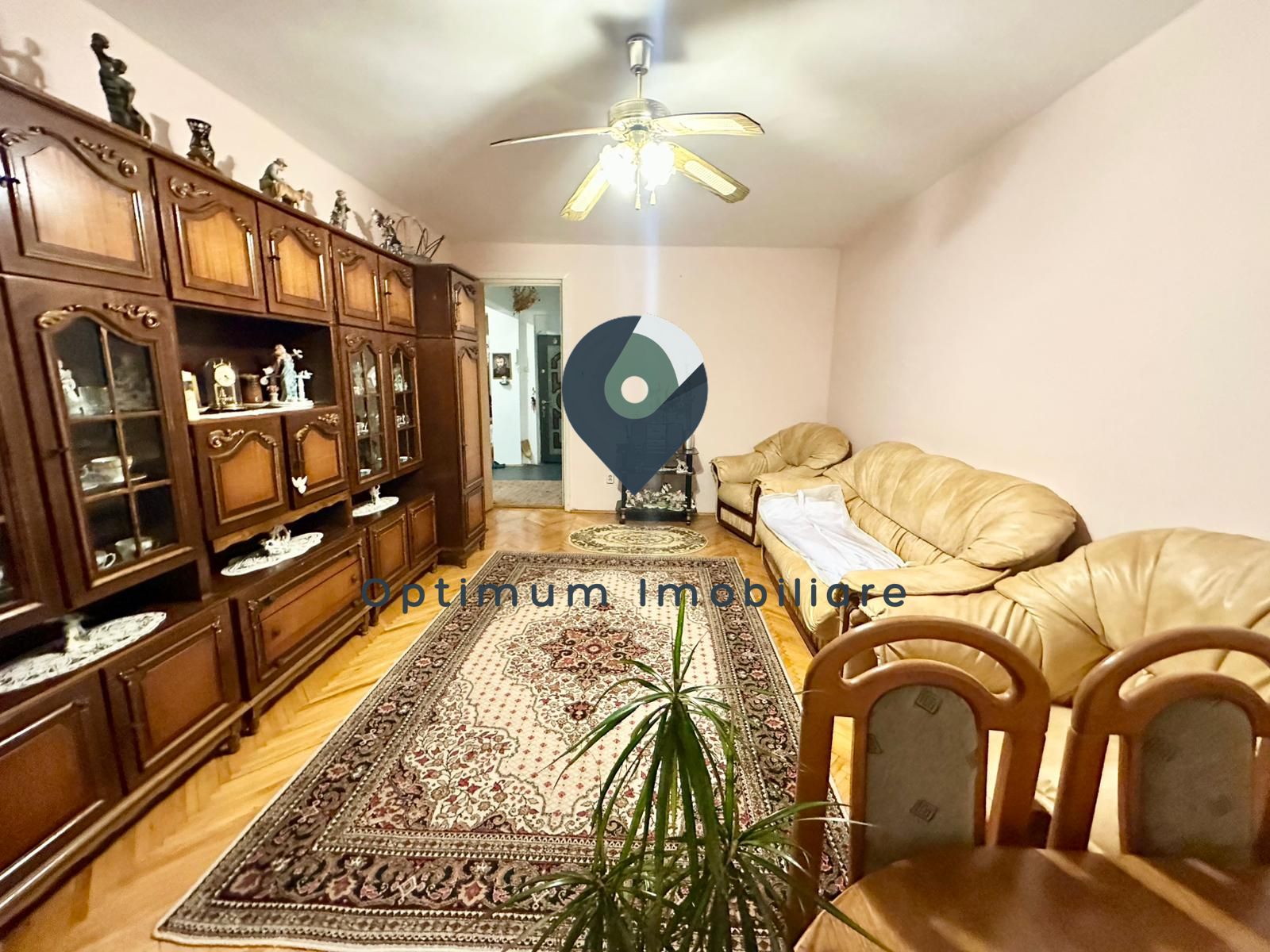 Apartament cu 3 camere, 80 mp utili, etaj intermediar in Zorilor !