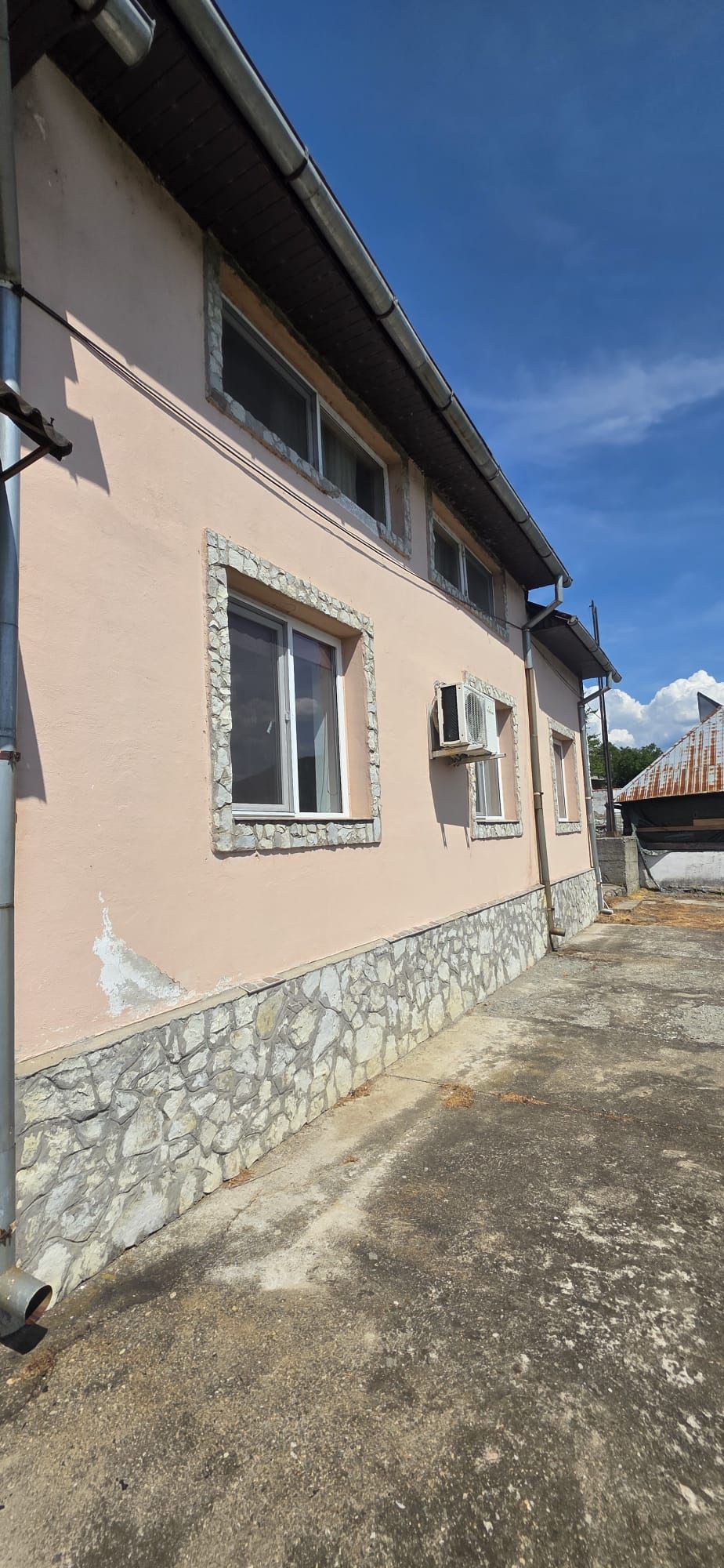 Pensiune cu acces direct la Dunare si teren de peste 6.000 mp, Berzasca — fotografia 12