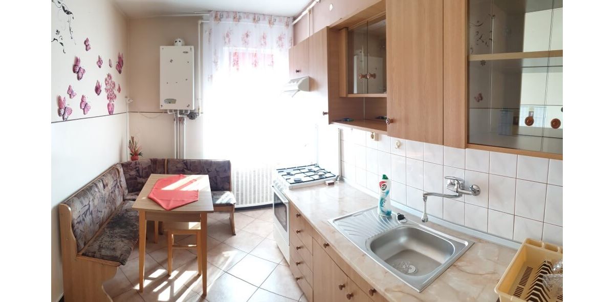 De închiriat apartament cu 3 camere în Tg Mureș - Tudor