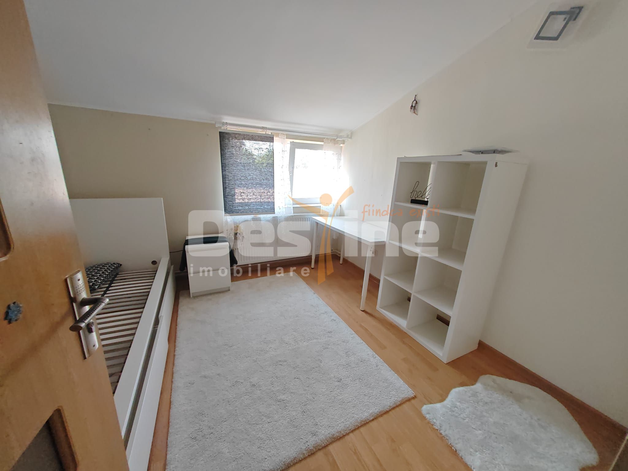 Casă spațioasă cu 7 camere, ideală pentru familie numeroasa — fotografia 13