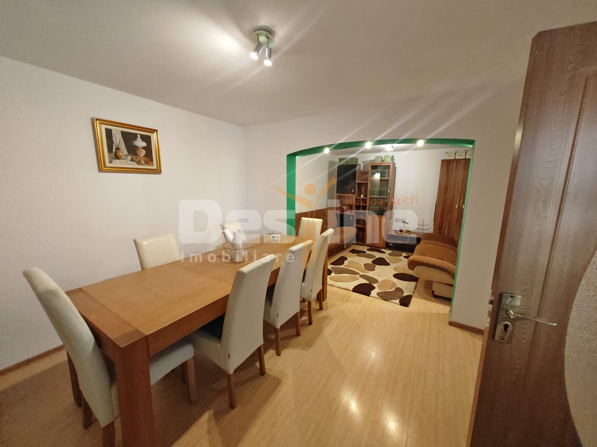 Casă spațioasă cu 7 camere, ideală pentru familie numeroasa — fotografia 22