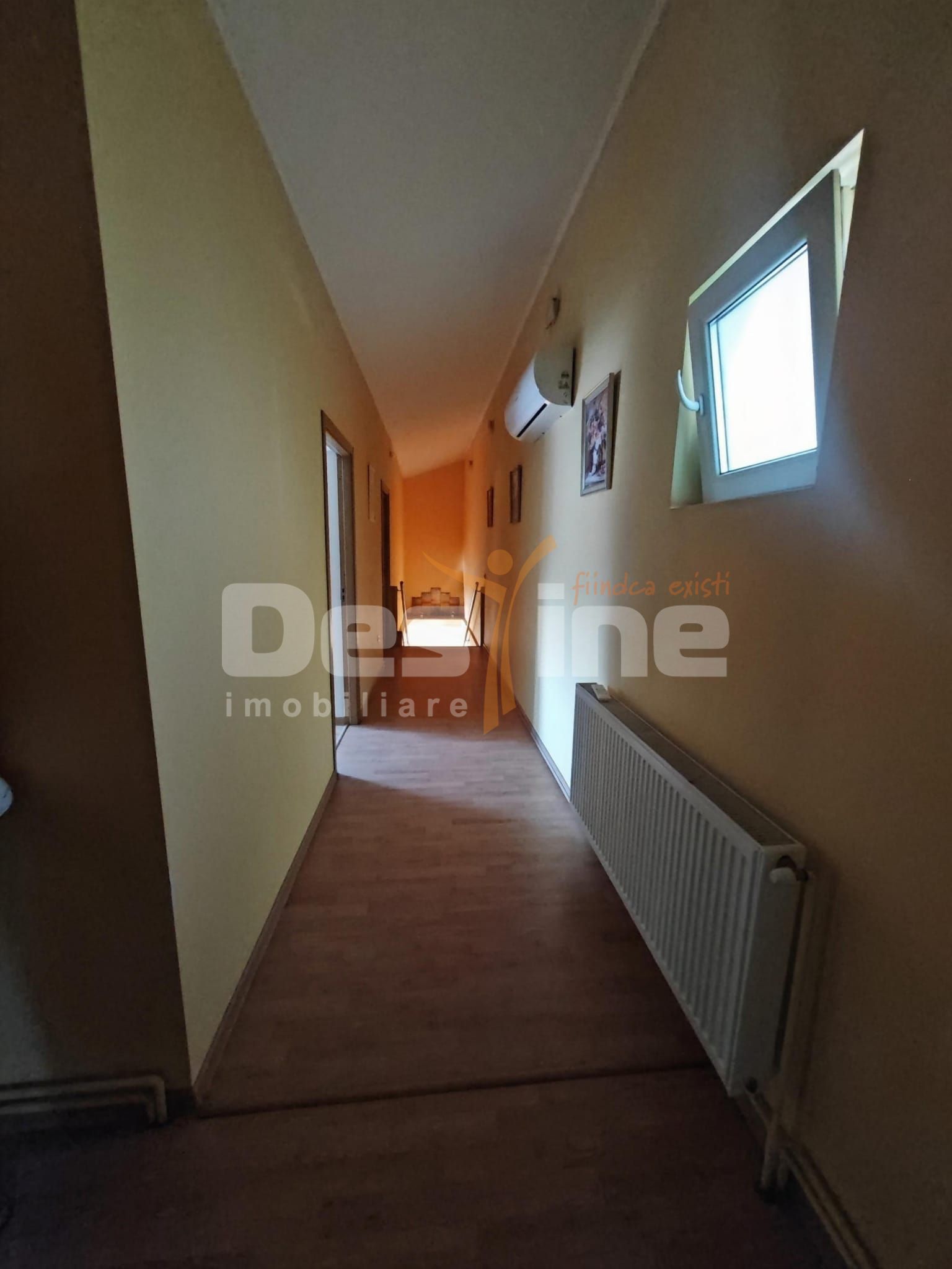 Casă spațioasă cu 7 camere, ideală pentru familie numeroasa — fotografia 7