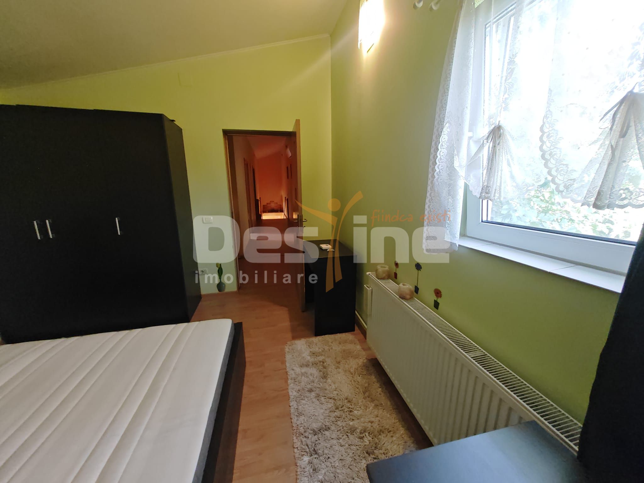 Casă spațioasă cu 7 camere, ideală pentru familie numeroasa — fotografia 8