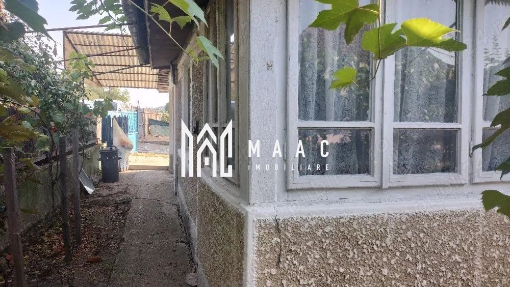 Casă bătrânească de vânzare – Comuna Livezi, Județul Vâlcea