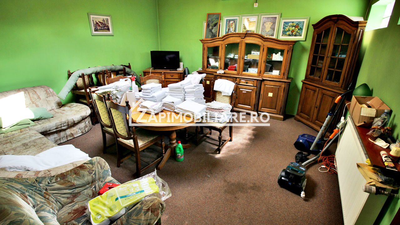 Pensiune aproape de centru,10 camere,13 băi,1 restaurant — fotografia 12