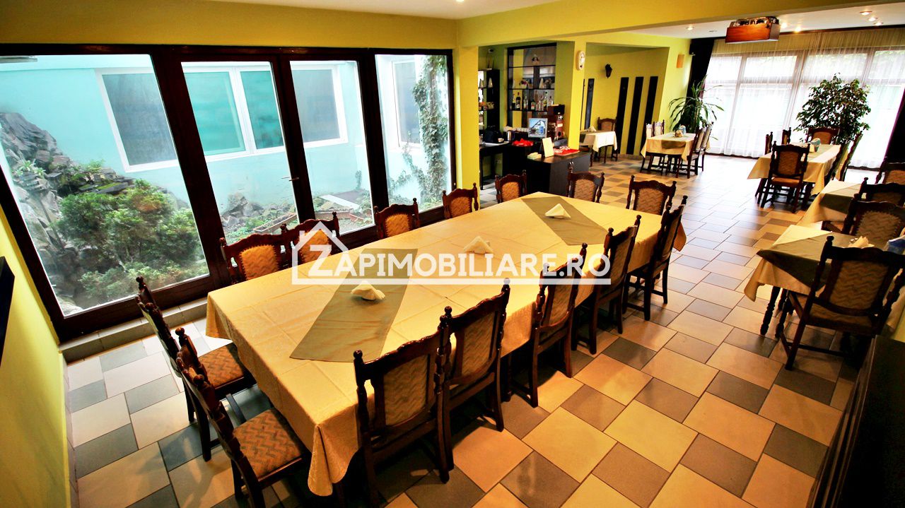 Pensiune aproape de centru,10 camere,13 băi,1 restaurant — fotografia 9