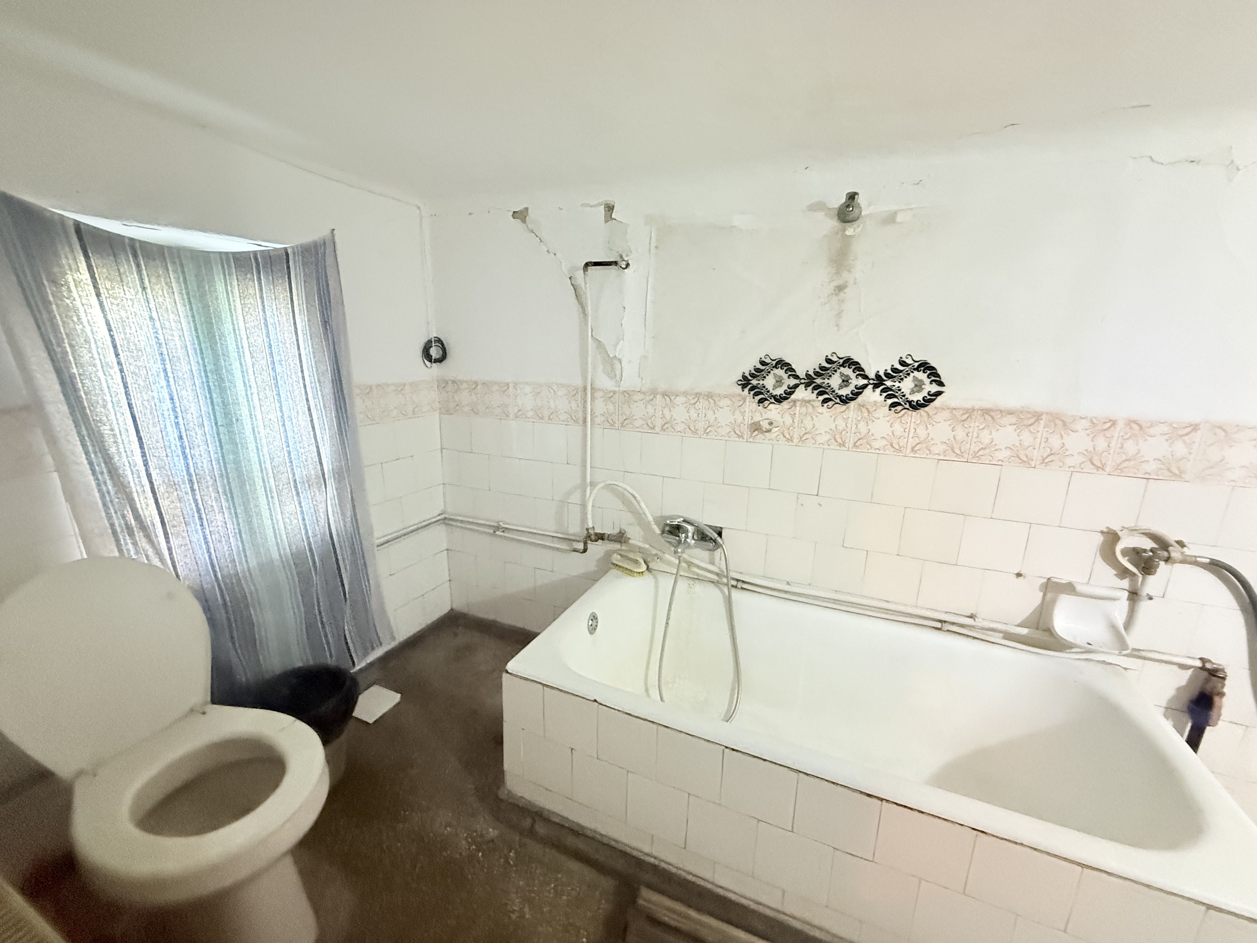 Casa interbelică cu arhitectură deosebită+Anexa și teren 1570 mp — fotografia 13