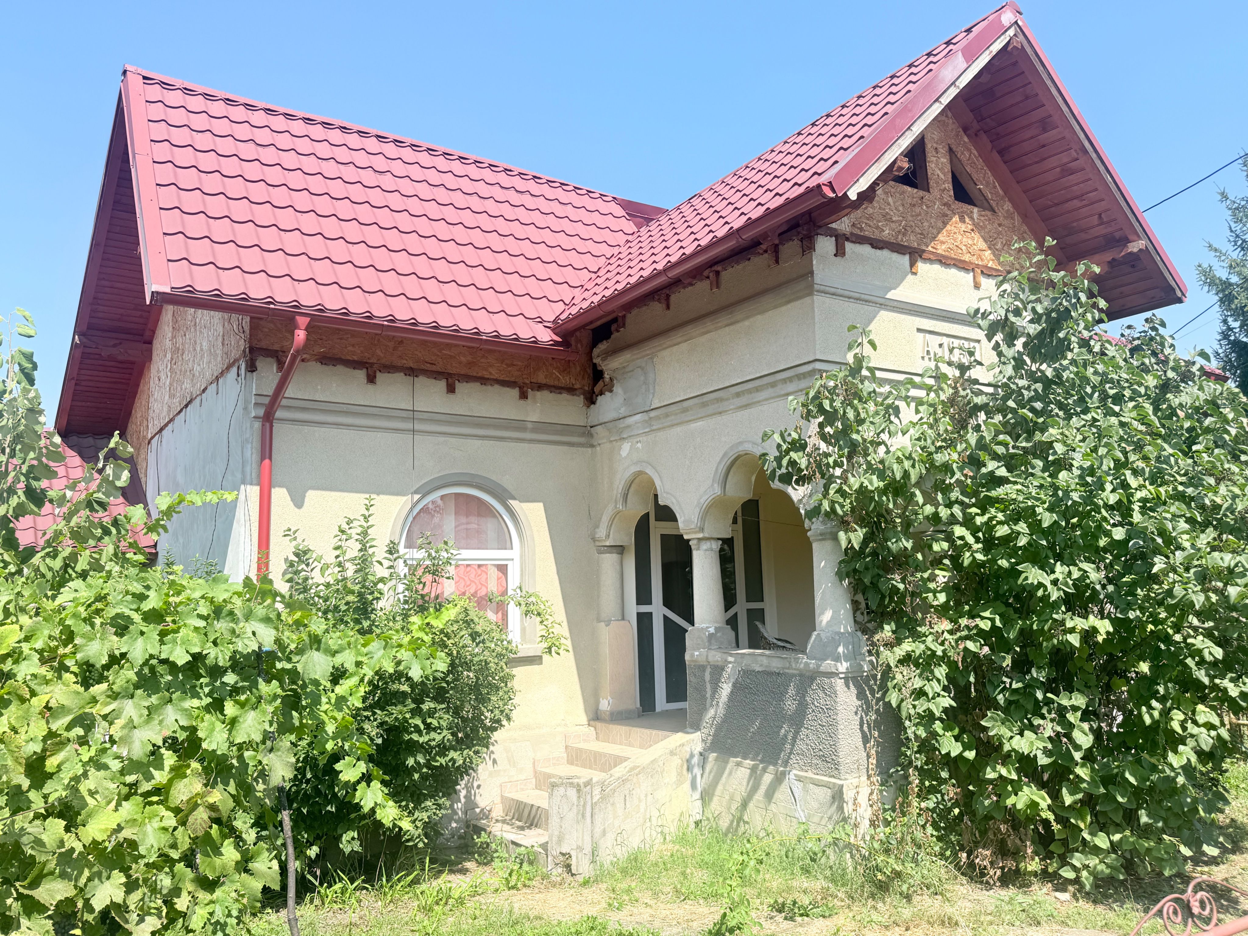 Casa interbelică cu arhitectură deosebită+Anexa și teren 1570 mp — fotografia 28