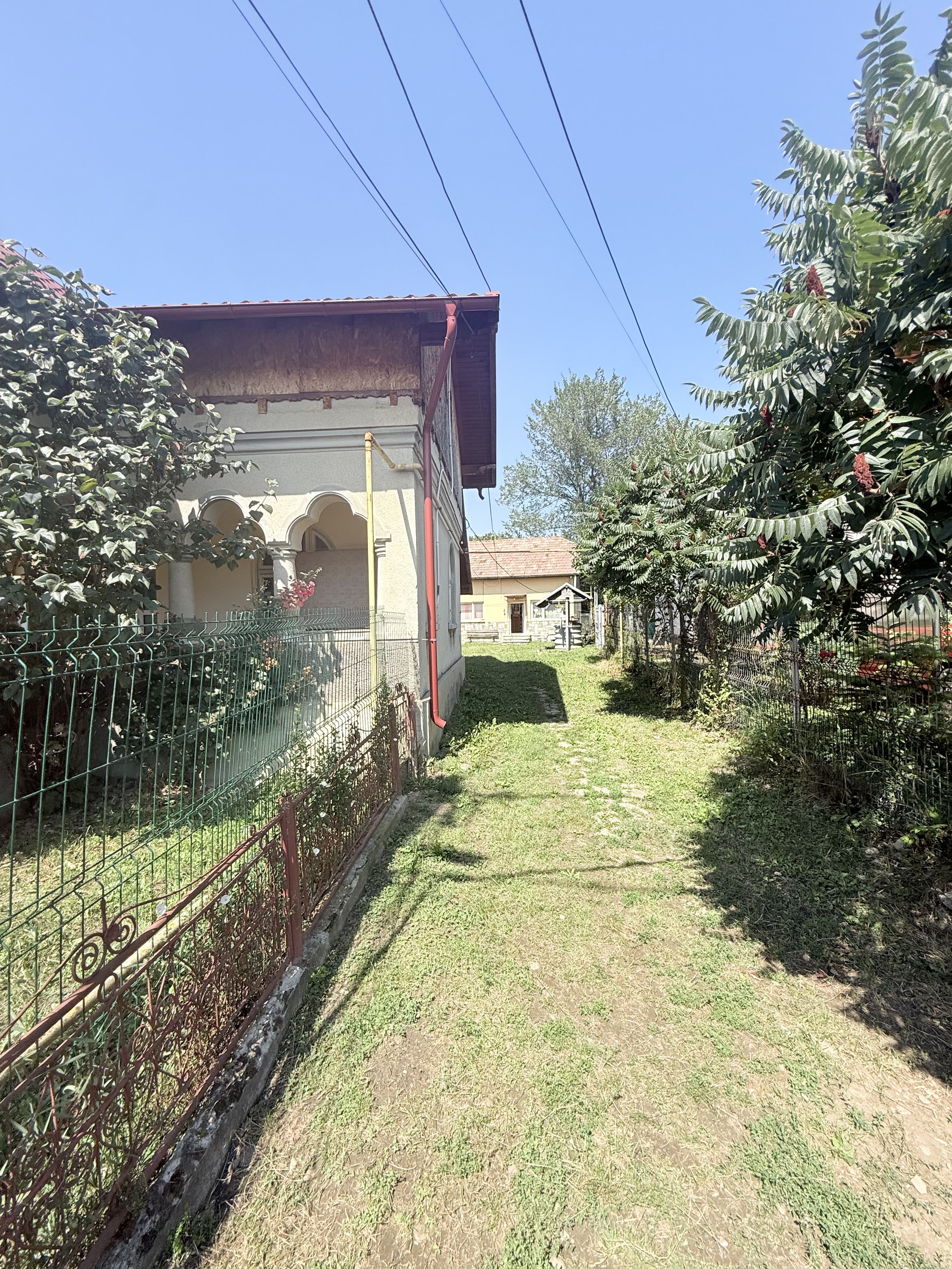 Casa interbelică cu arhitectură deosebită+Anexa și teren 1570 mp — fotografia 32