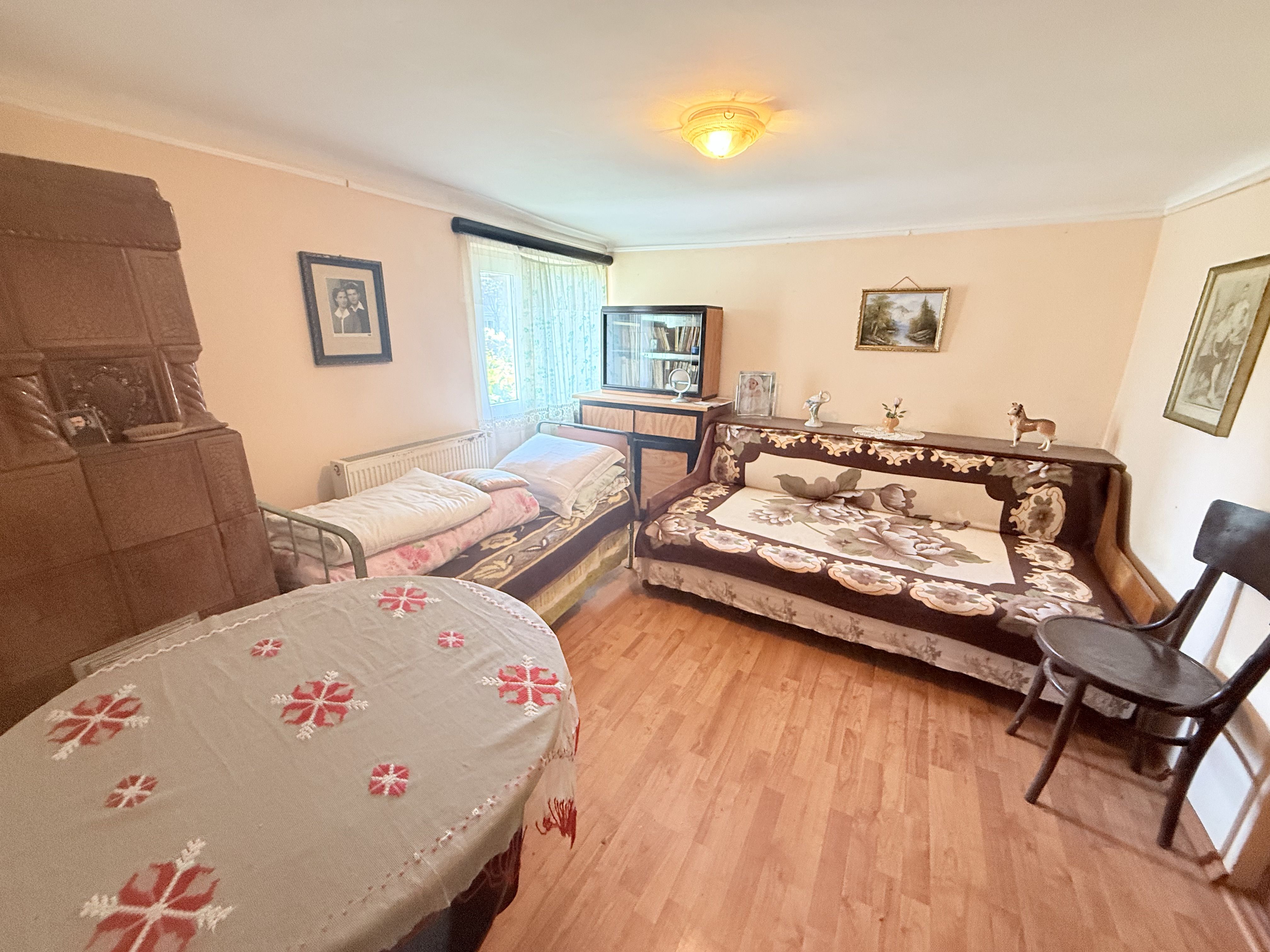 Casa interbelică cu arhitectură deosebită+Anexa și teren 1570 mp — fotografia 6