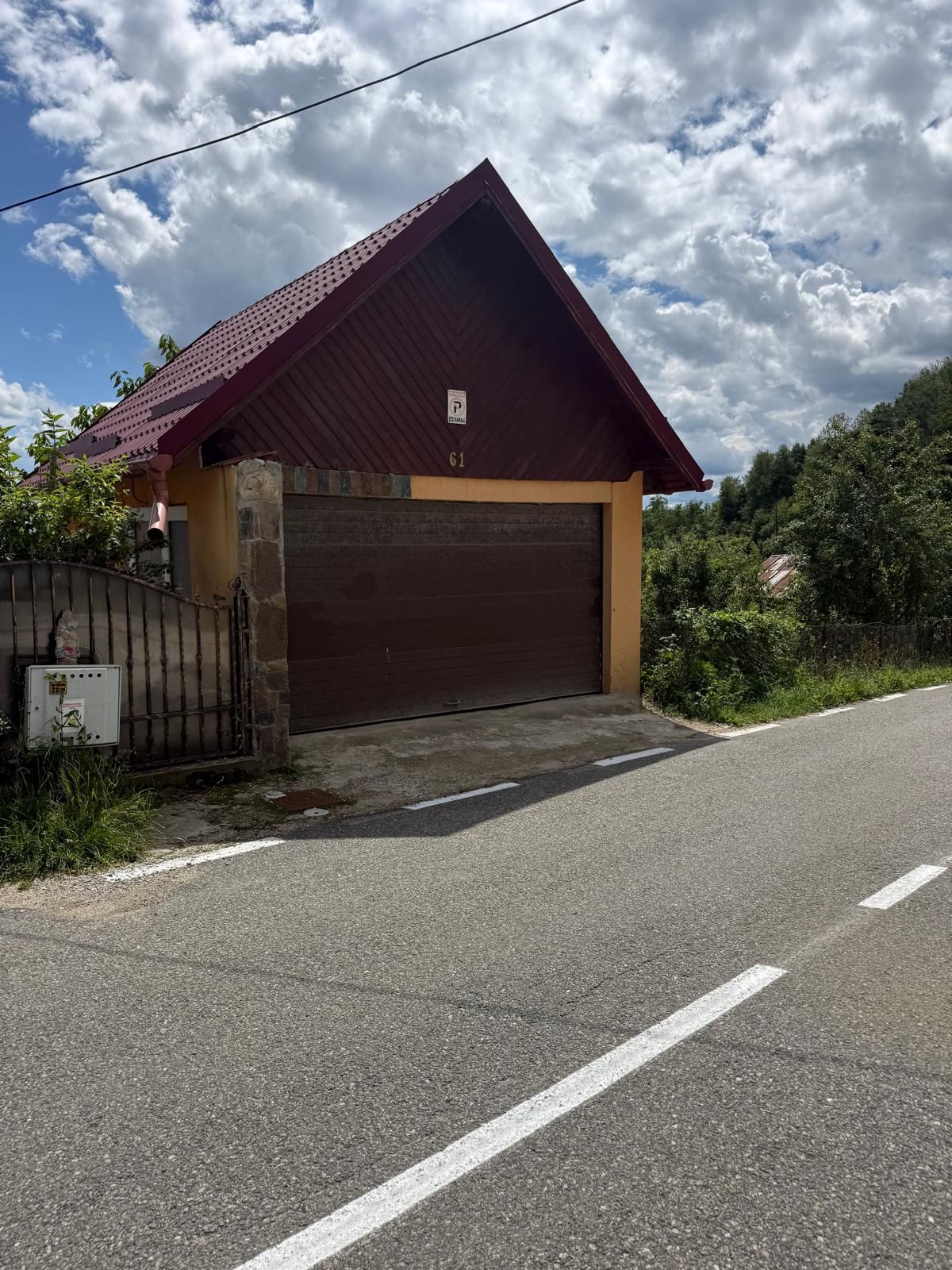 Vila S+P+1,+ garaj inchis + terasa si teren intravilan 6300 mp — fotografia 4