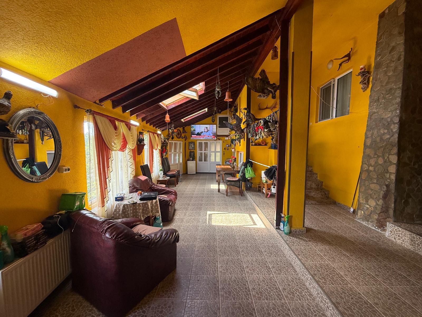 Vila S+P+1,+ garaj inchis + terasa si teren intravilan 6300 mp — fotografia 7