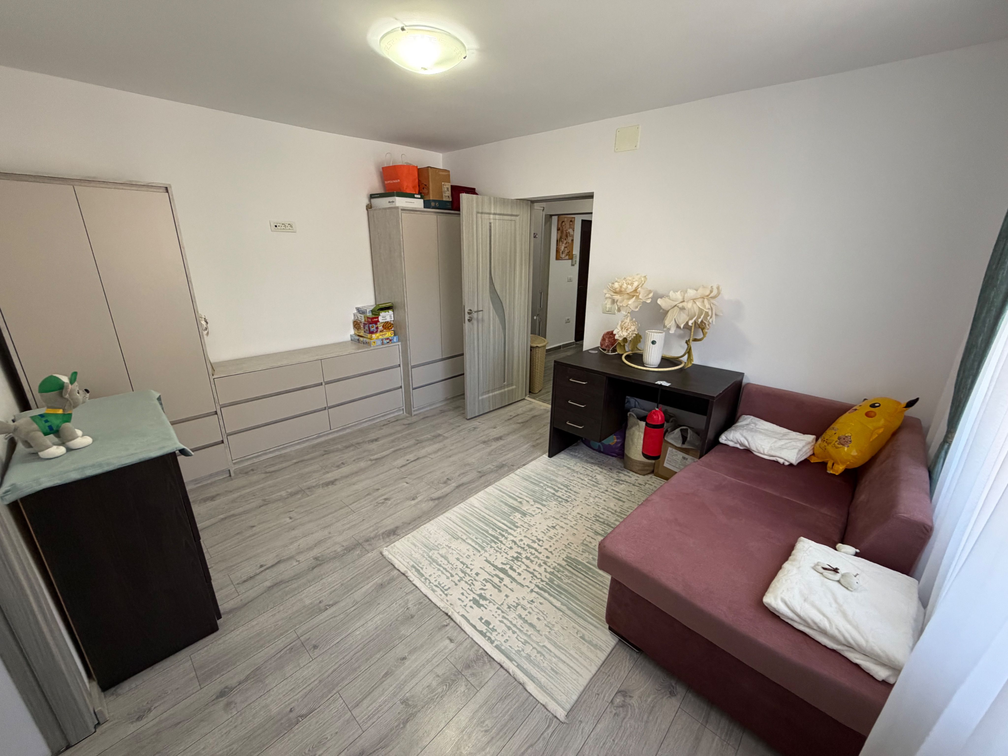 Apartament 3 camere, etaj 2 - Cugir — fotografia 3