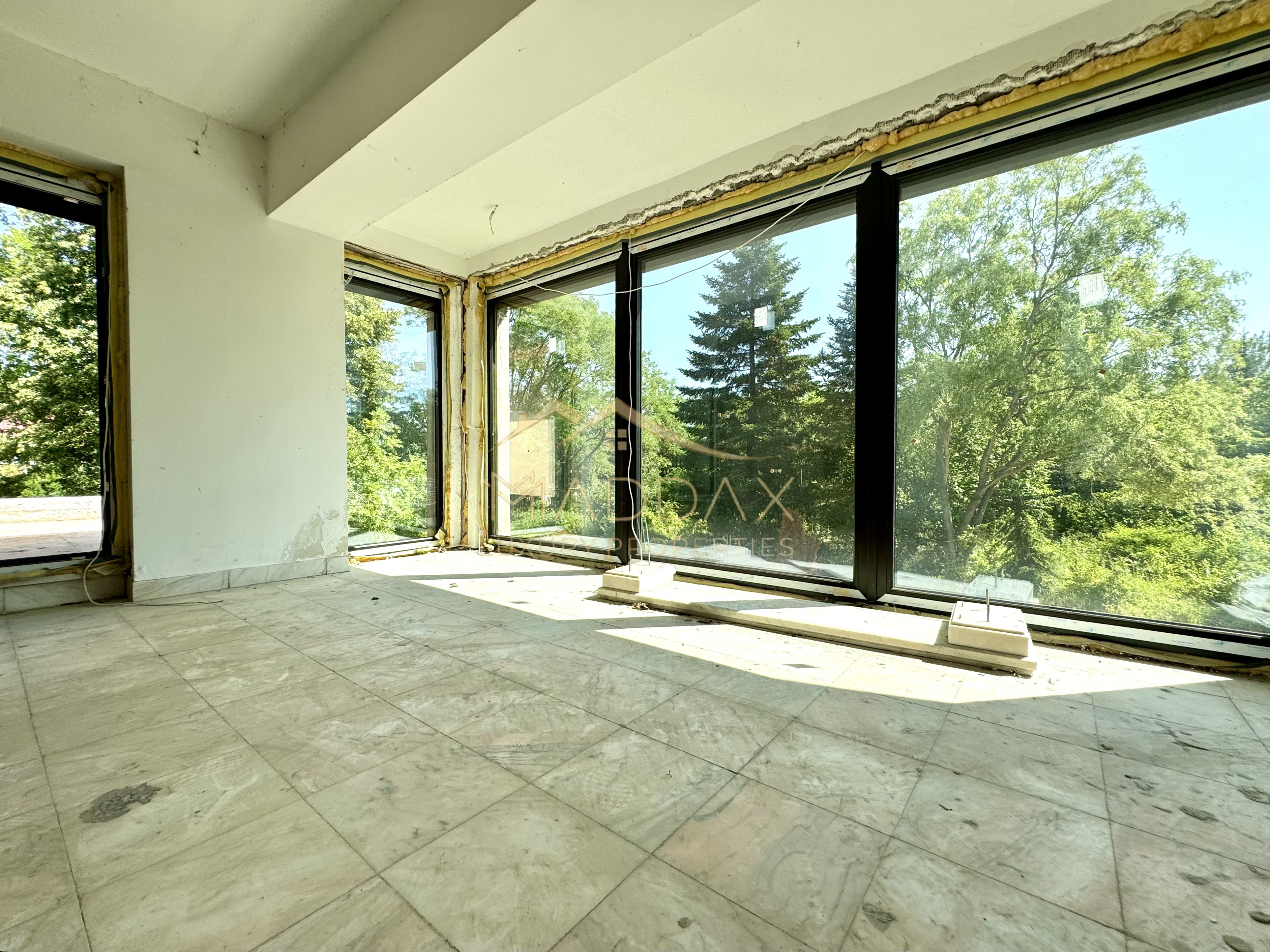 Vila cu 13 camere *4000mp teren* / Piscina / Snagov — fotografia 16