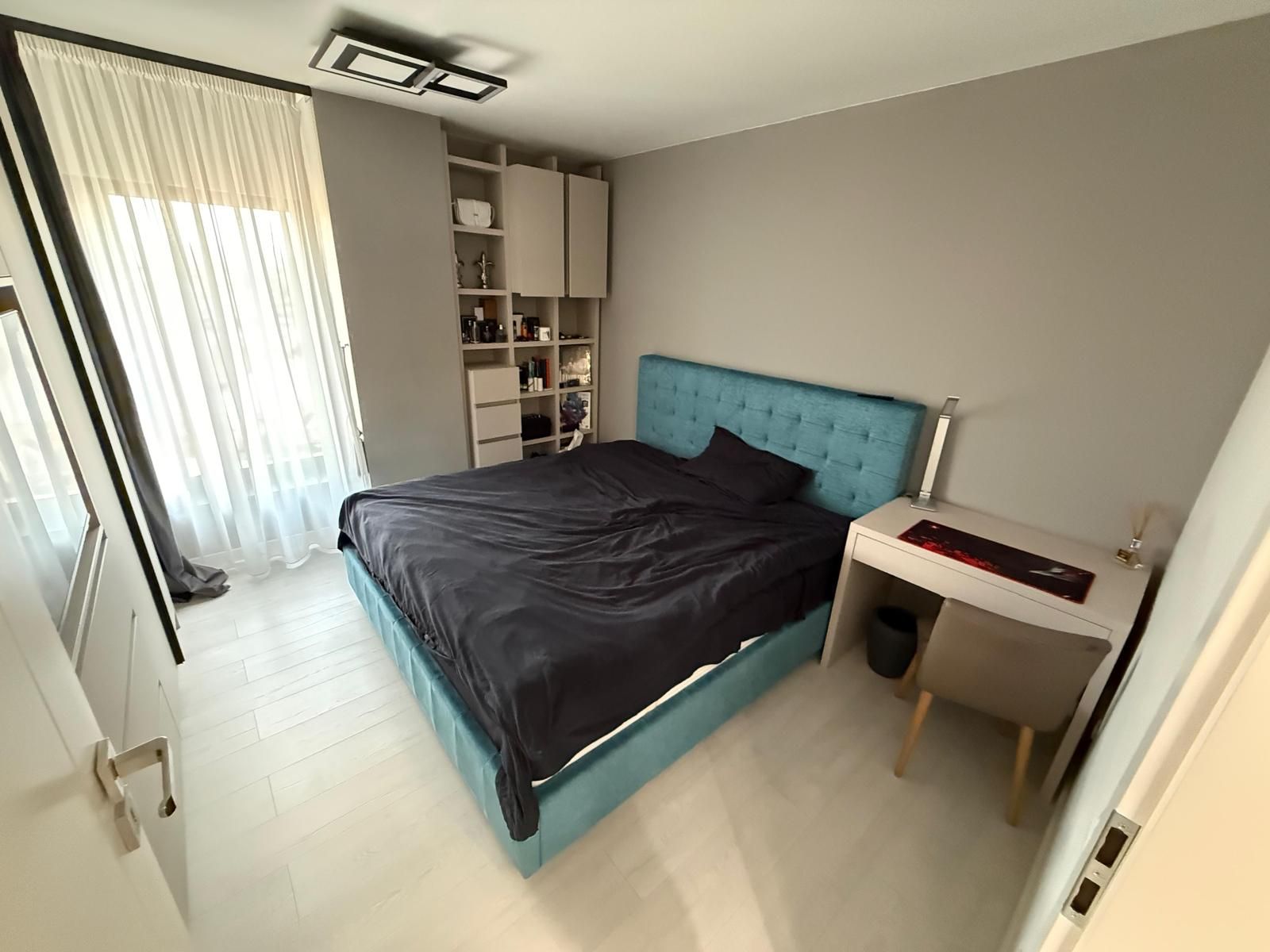 Apartament bloc NOU,4 camere,3 bai,2 terase,parcare privată — fotografia 3