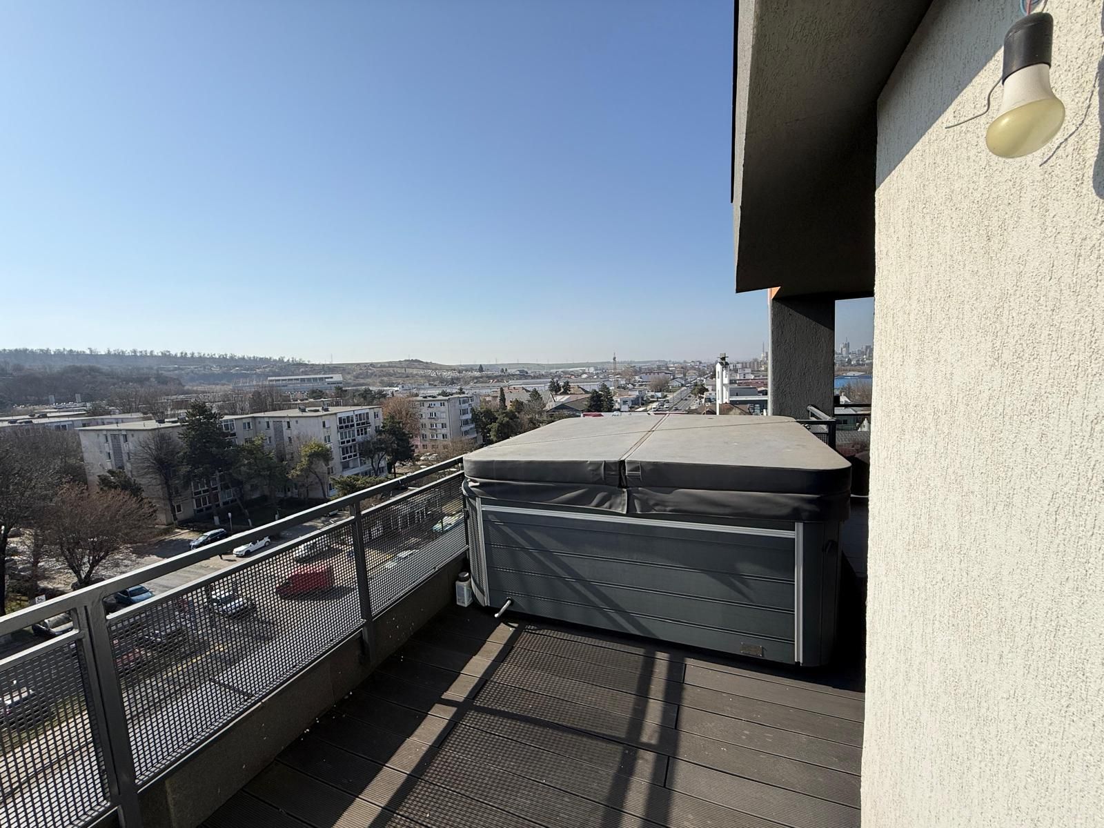 Apartament bloc NOU,4 camere,3 bai,2 terase,parcare privată — fotografia 6