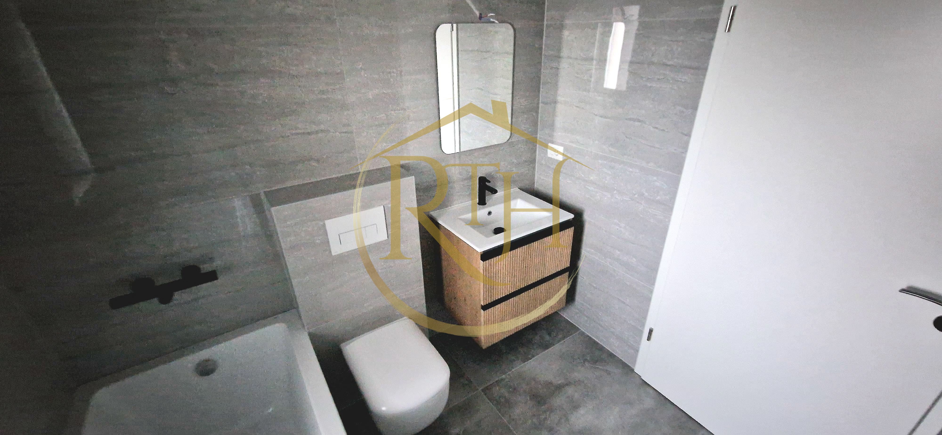 Duplex de vanzare cu 4 camere,2 bai,250 mp teren-Mosnita Veche zona Centrala. — fotografia 19